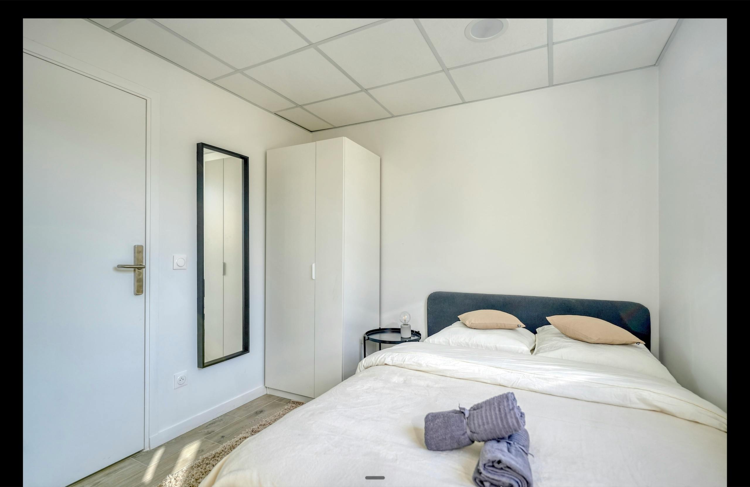 Room on Rue du Petit Bois, Montreuil