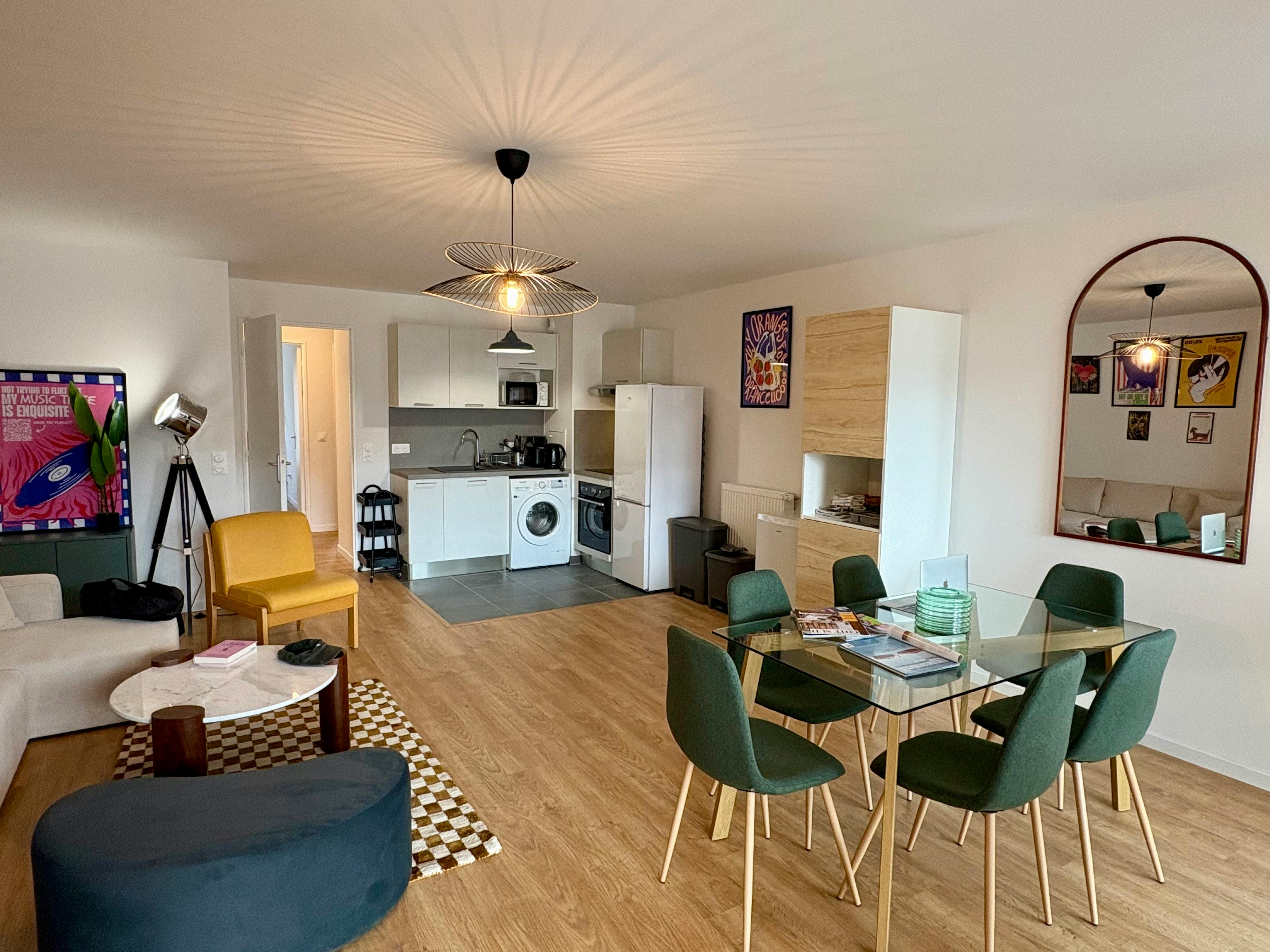 Private room in Rue de Paris, Montreuil (1729753) room image 2