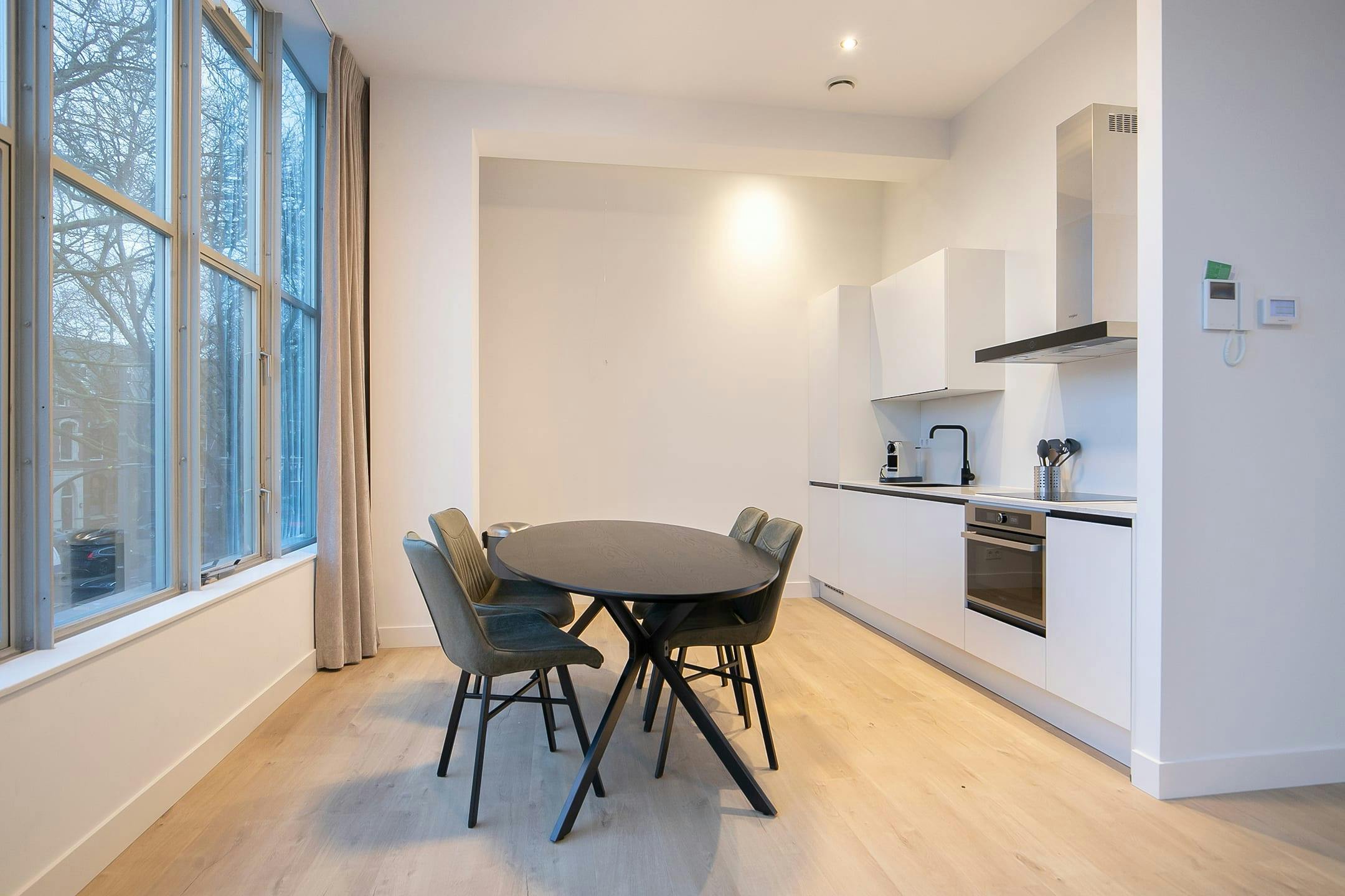 2-Bedroom Apartment in 's-Gravendijkwal, Rotterdam (1729765) room image 2