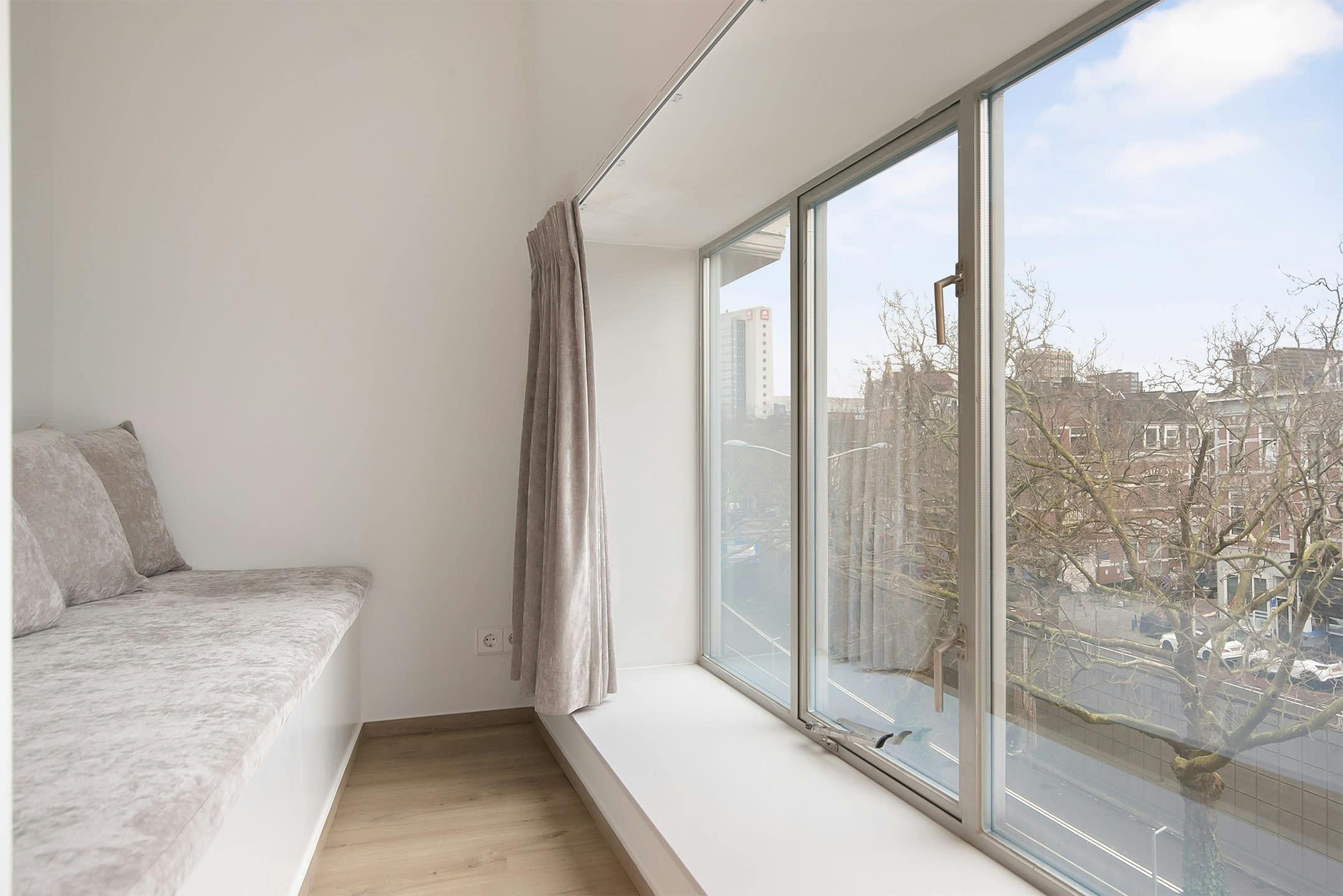 2-Bedroom Apartment in 's-Gravendijkwal, Rotterdam (1729766) room image 1