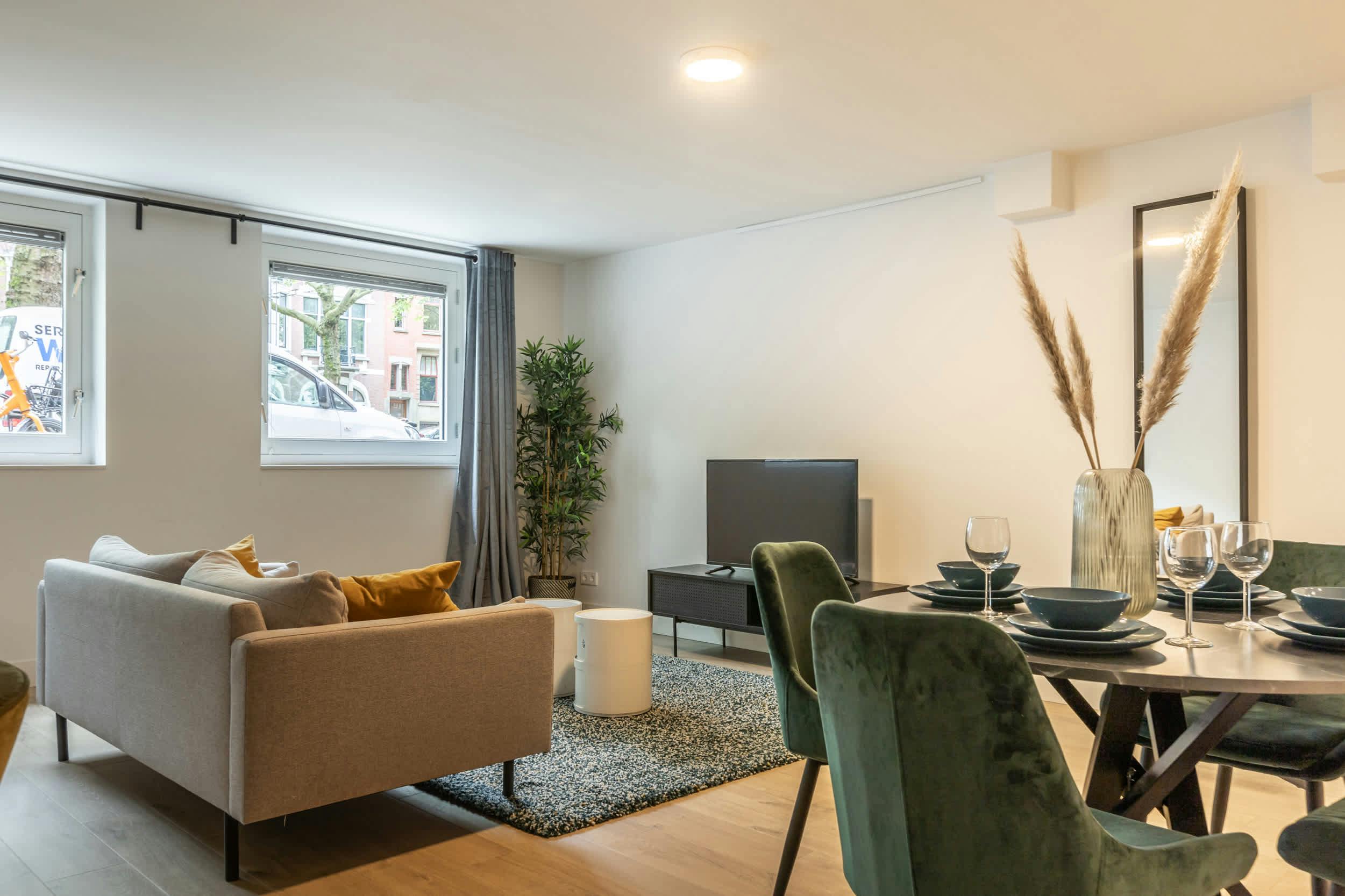 1-Bedroom Apartment in Mathenesserlaan, Rotterdam (1729767) ROOM