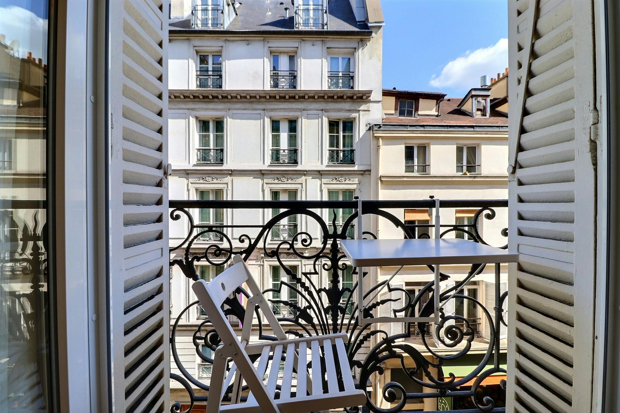 Apartment in Rue d'Hauteville, Paris (1729770) ROOM 1