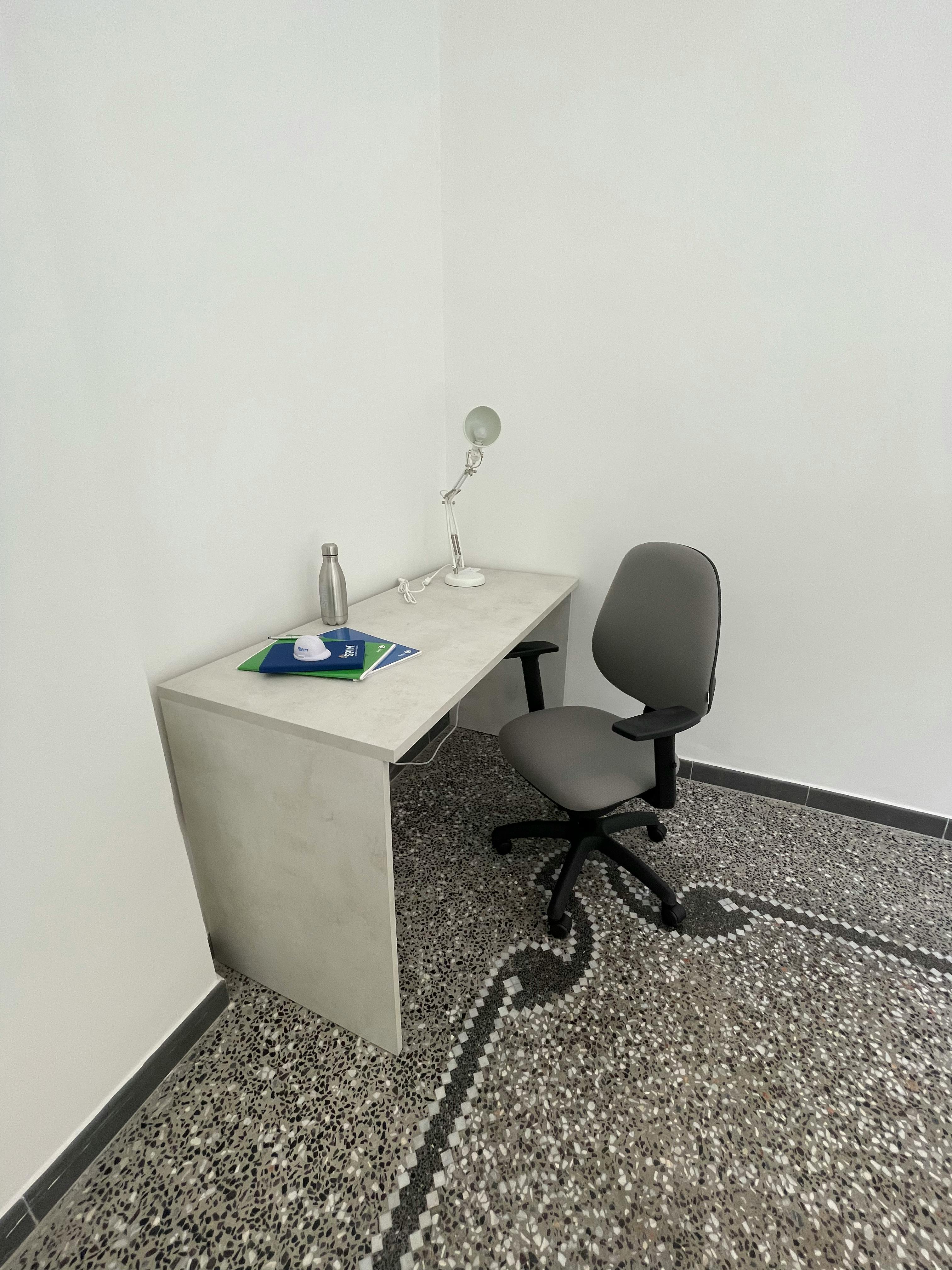 Private room in Via Enrico Porro, Genoa (1729787) room image 5