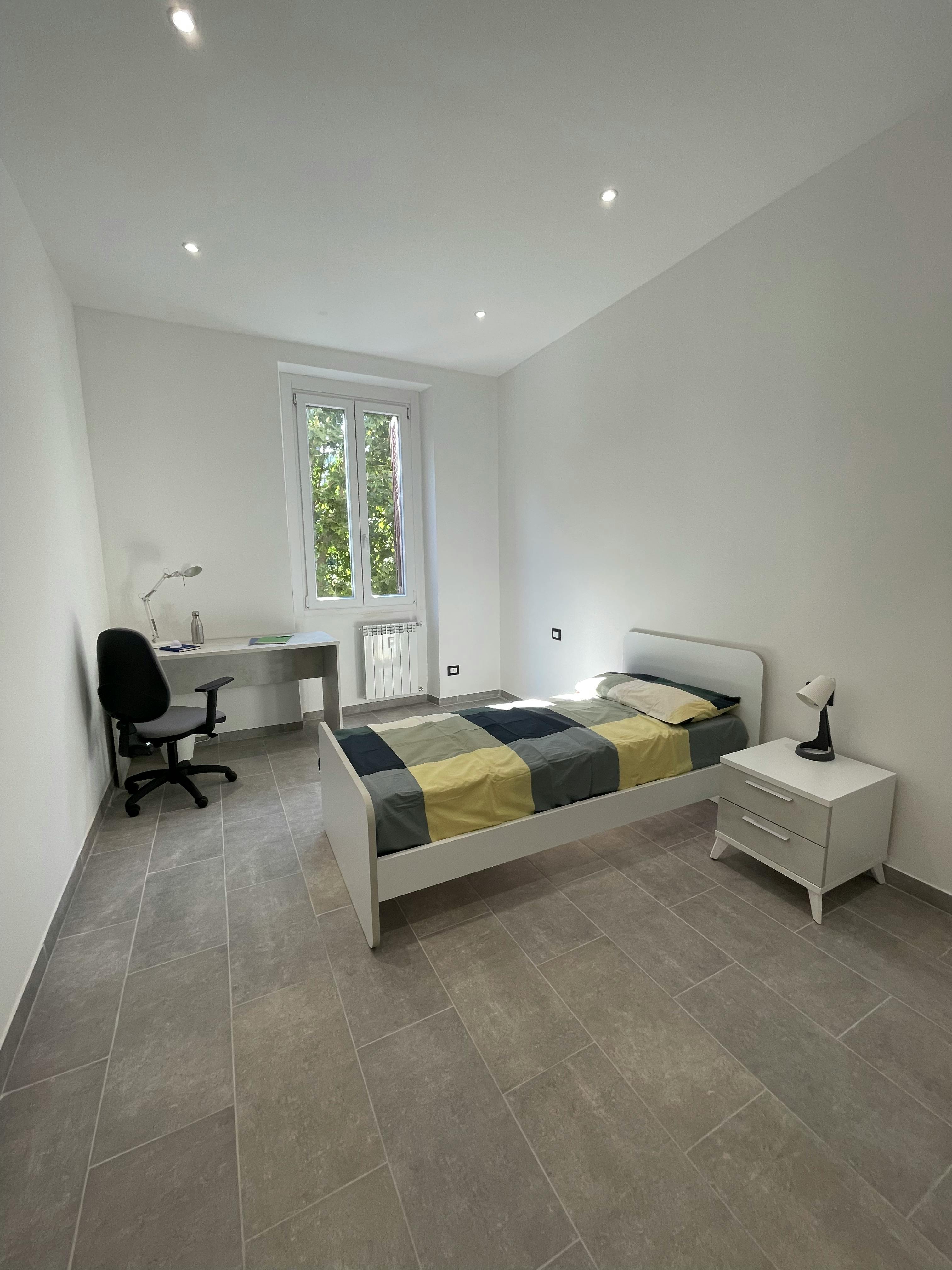 Private room in Via Enrico Porro, Genoa (1729791) room image 5