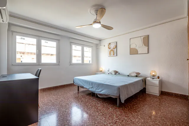 Private room in Carrer del Mont Carmel, Valencia (1729877) room image 1