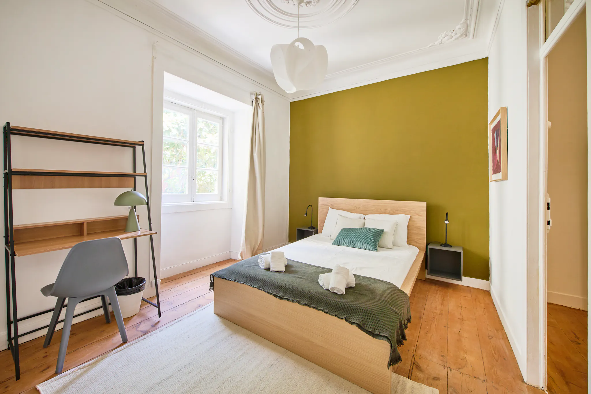 Rua dos Poiais de São Bento, Lisbon preview