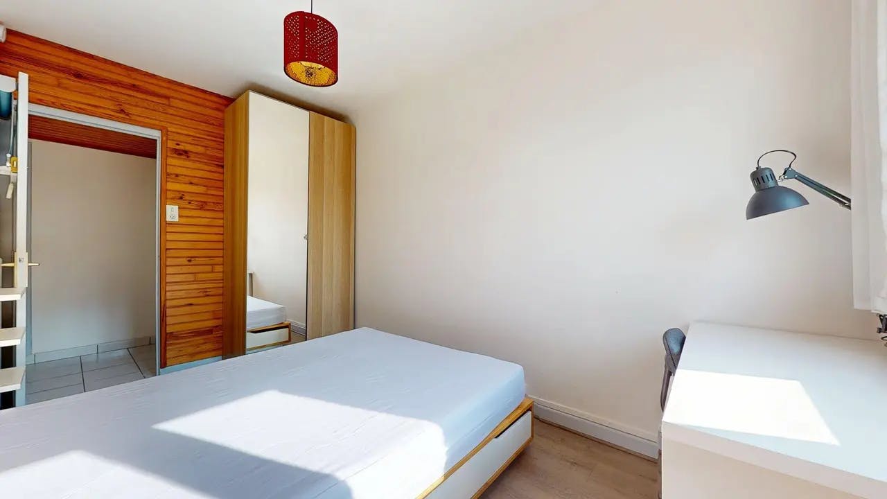 Private room in Rue des Meuniers, Clermont-Ferrand (1729939) ROOM 2