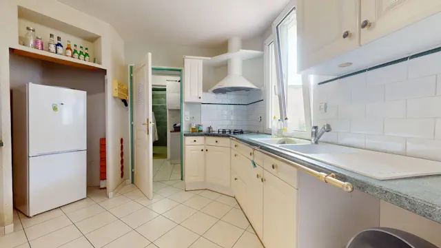 Private room in Rue Barra, Angers (1729940) room image 9