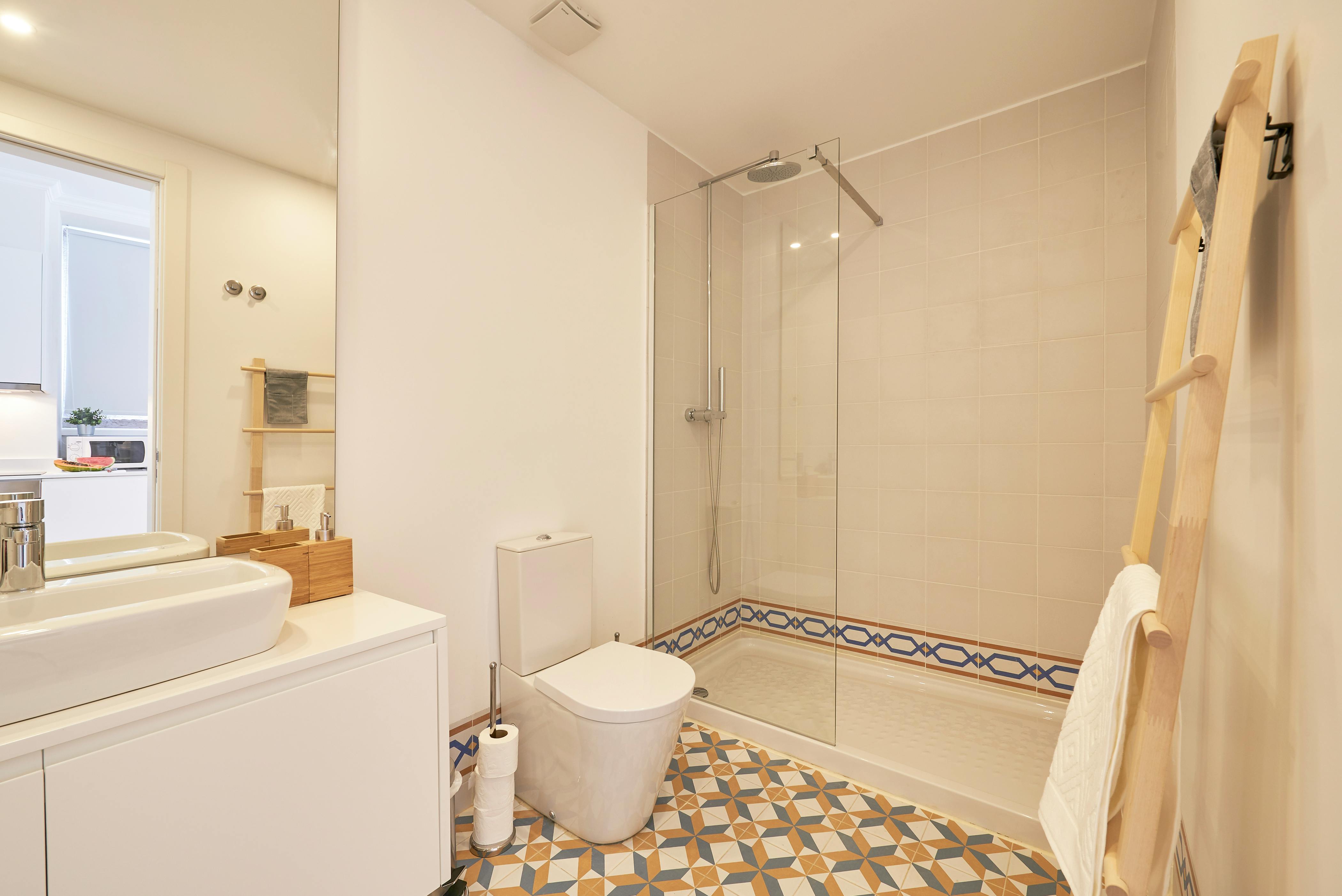 Apartamento para alugar por € 1.600 por mês em Lisbon, Travessa do Noronha