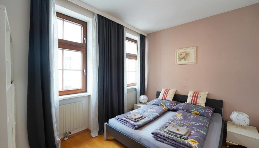 Apartment for rent for €2,100 per month in Vienna, Weidmanngasse