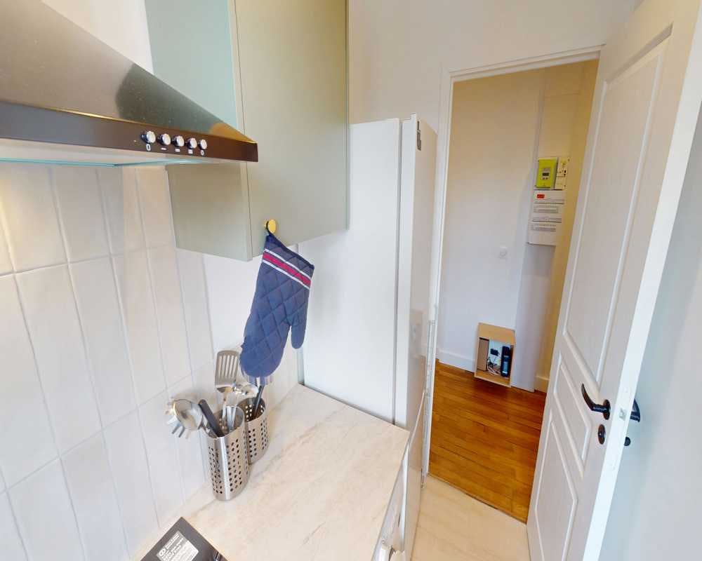 Private room in Rue Chaligny, Paris (1730041) room image 1