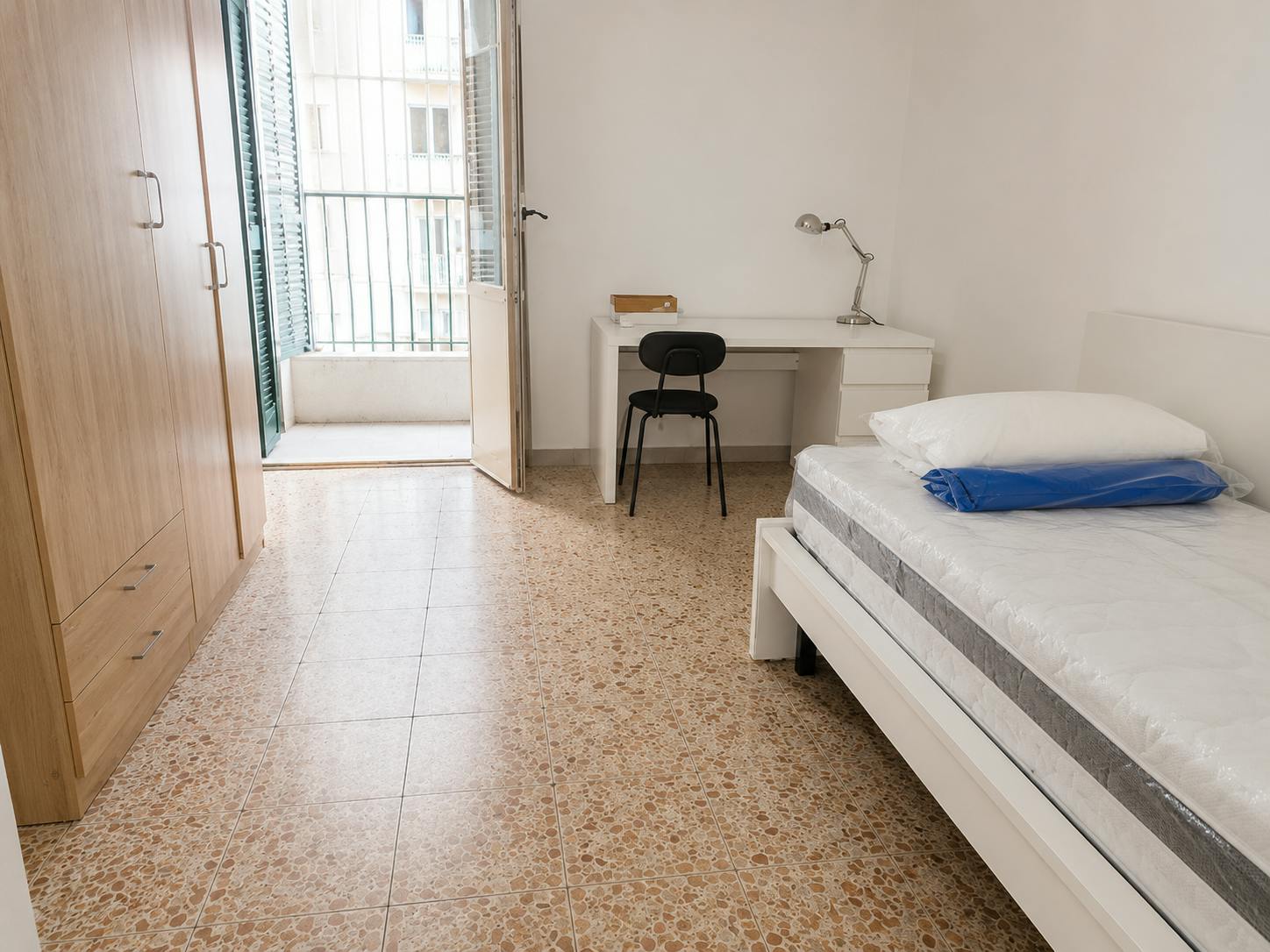 Private room in Via Portacarrese a Montecalvario, Naples (1730108) ROOM 1