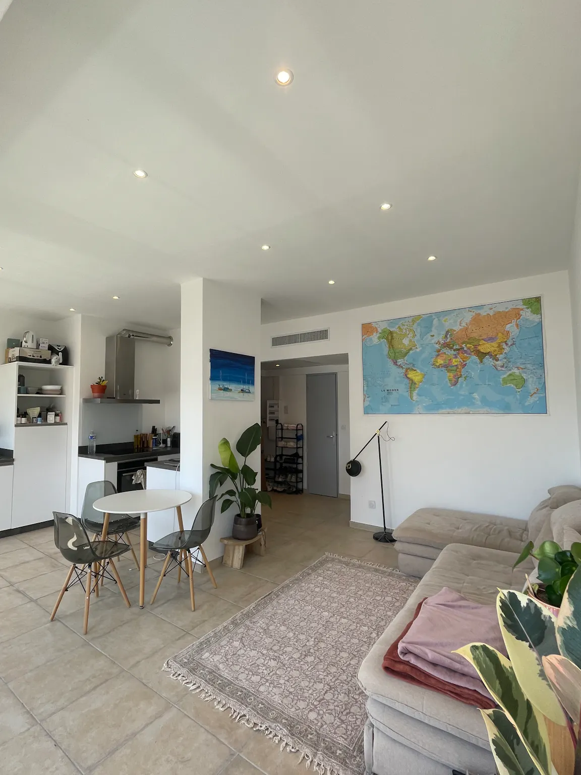 1-Bedroom Apartment in Avenue de Saint-Jean, Marseille (1730185) ROOM 1