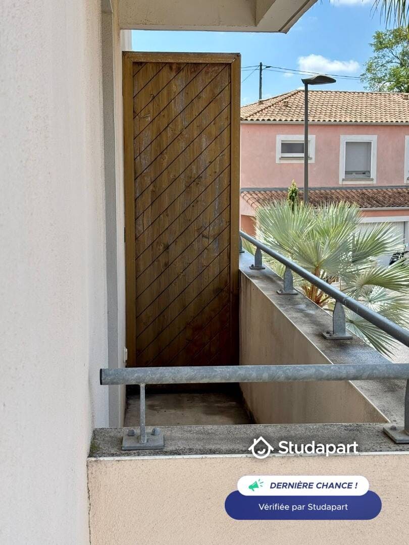 公寓 正在以 €600 的月租出租，其位于 Béziers, Route de Pézenas