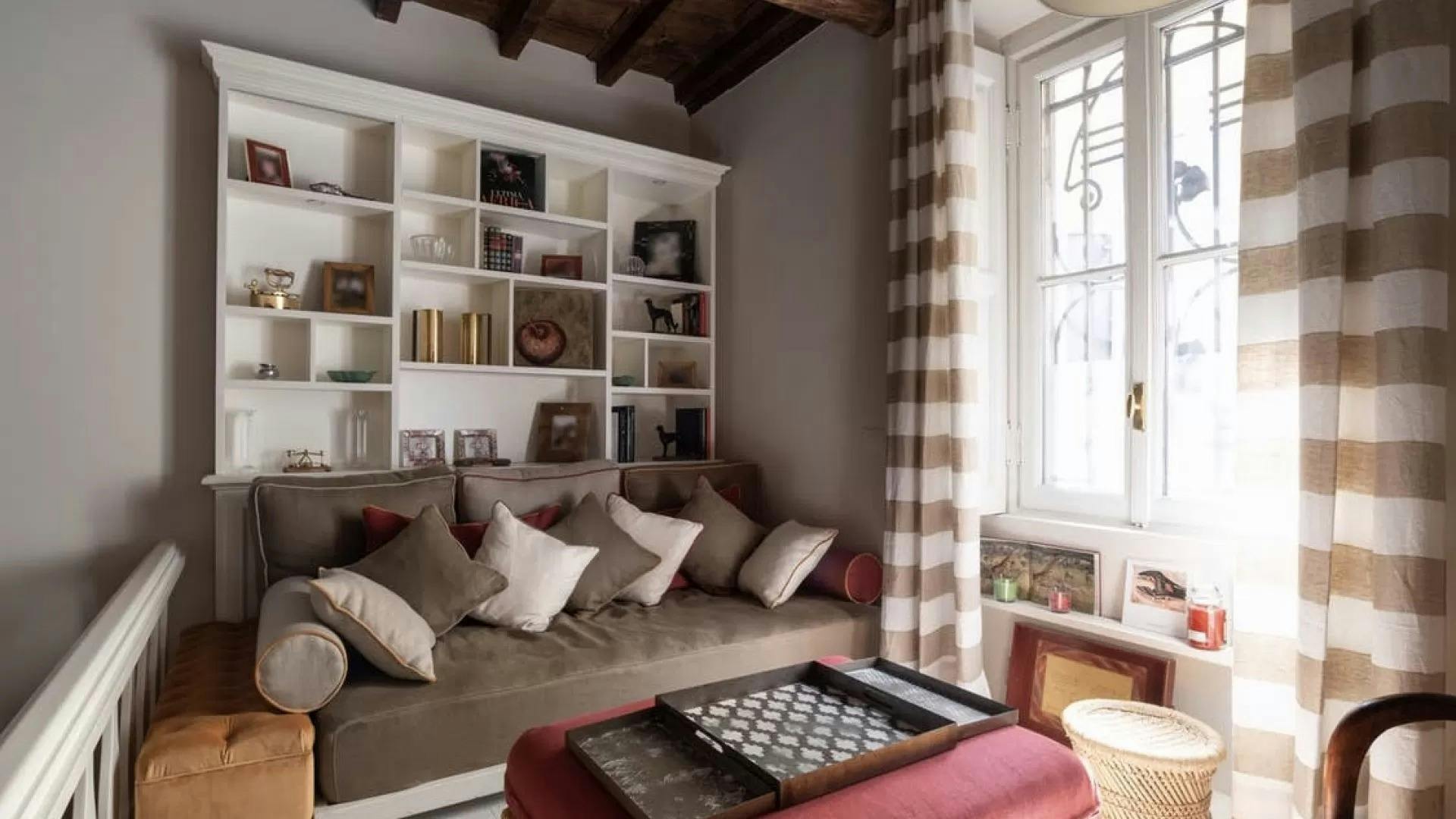 Via Passione, Milan preview