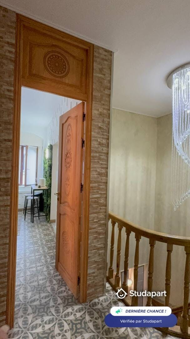 Appartement te huur voor € 950 per maand in Arras, Rue Ernestale