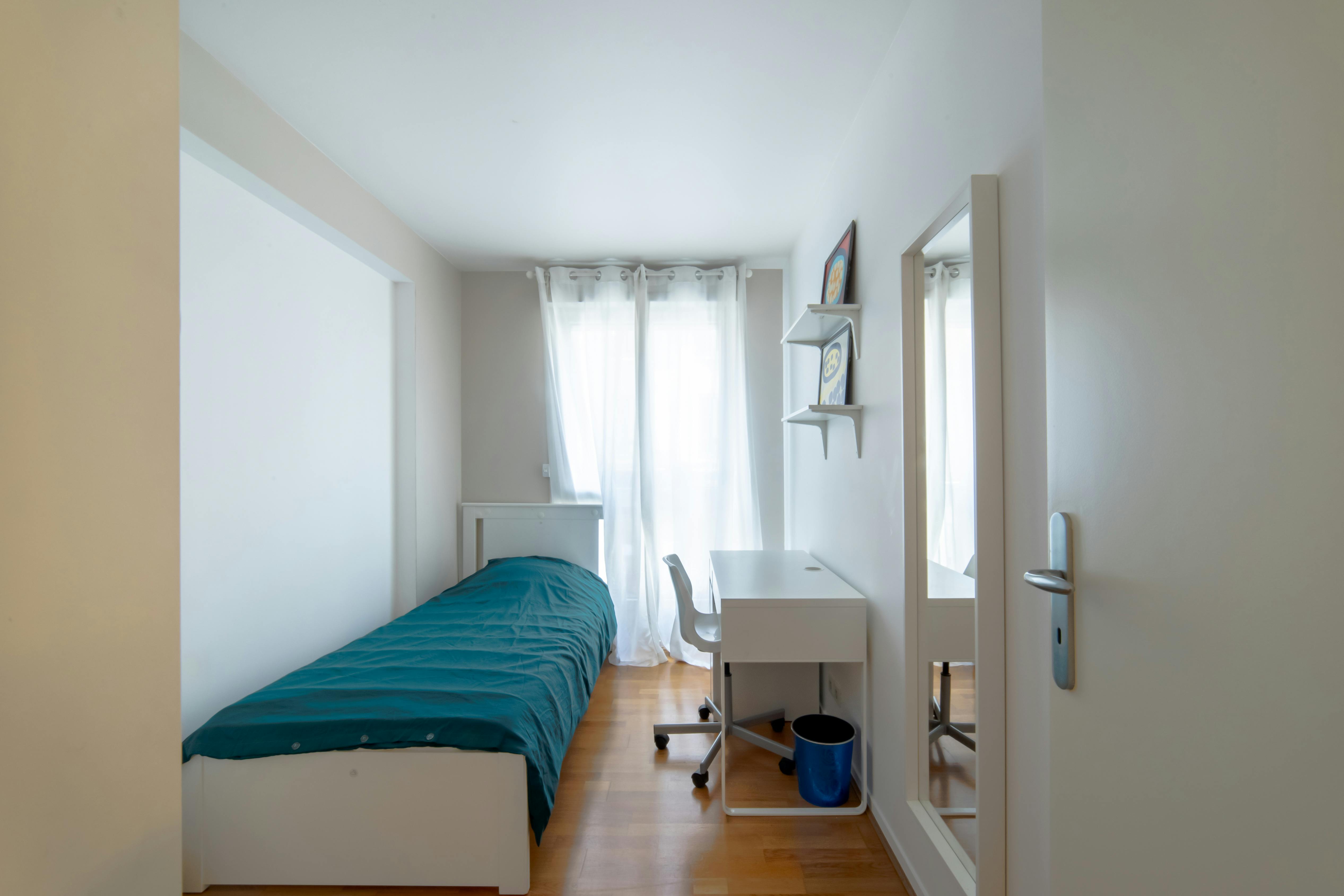 Private room in Rue Jean Jaurès, Villejuif (1730351) room image 1