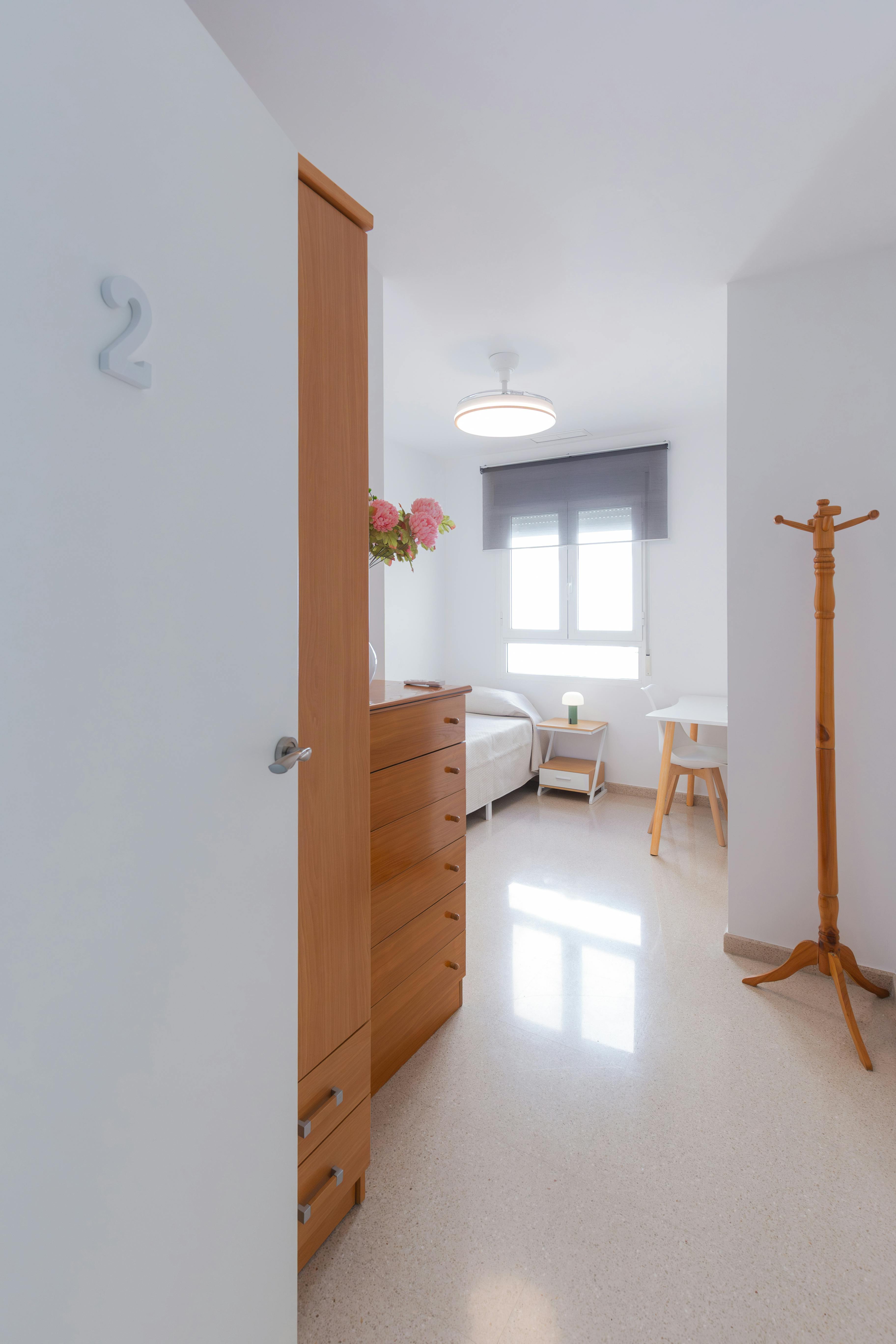 Chambre privée à louer pour 350 €/mois à Elche, Carrer Girona
