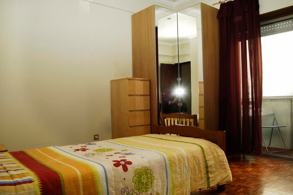 Private room in Rua Alexandre Ferreira, Lisbon (1730405) ROOM 3