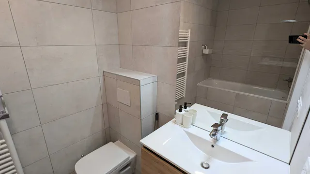 Private room in Rue Petit, Clichy (1730406) room image 2