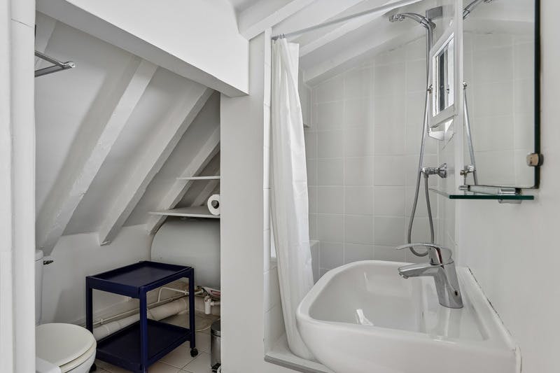 1-Bedroom Apartment in Rue du Roi de Sicile, Paris (1730476) room image 10