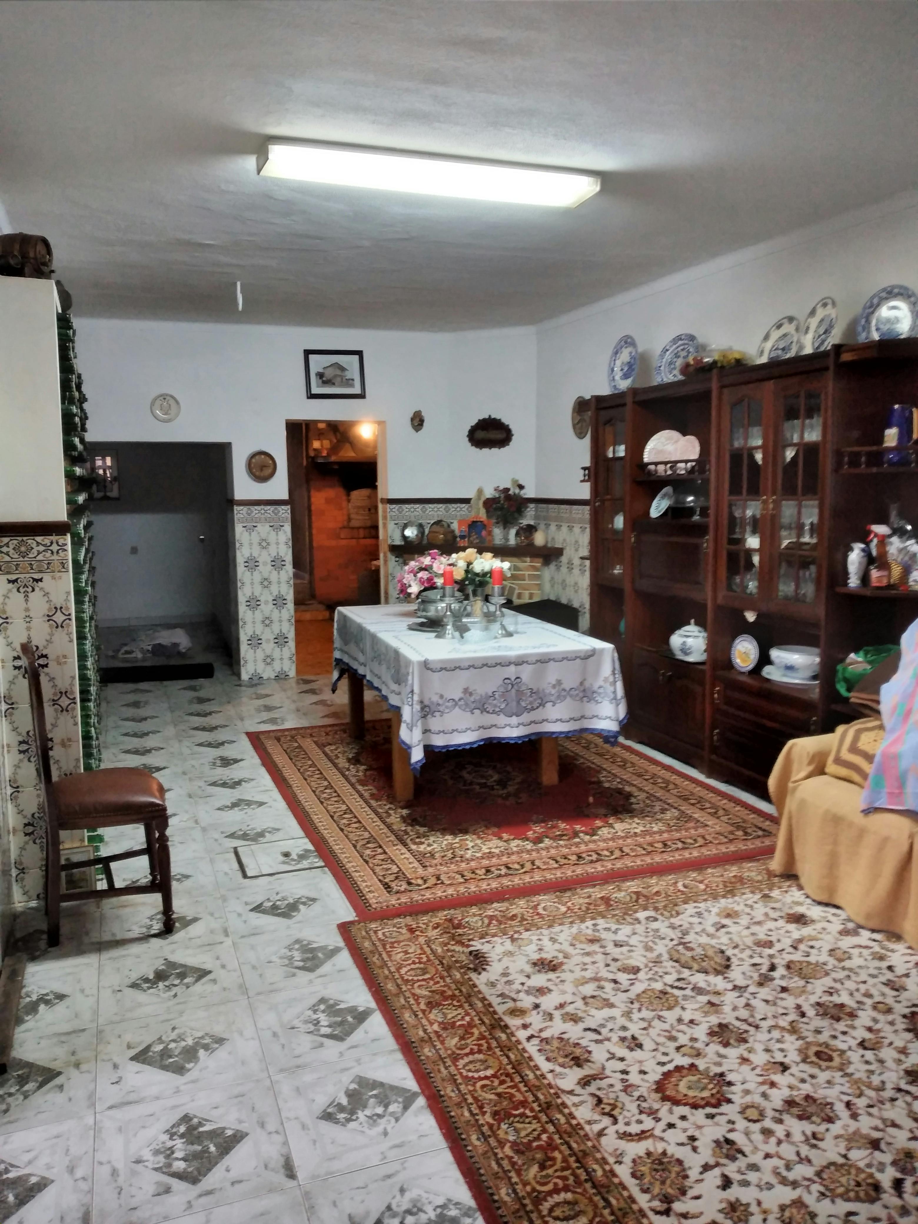 Haus zu mieten für 1.300 € pro Monat in Borralha, Rua da Machuqueira
