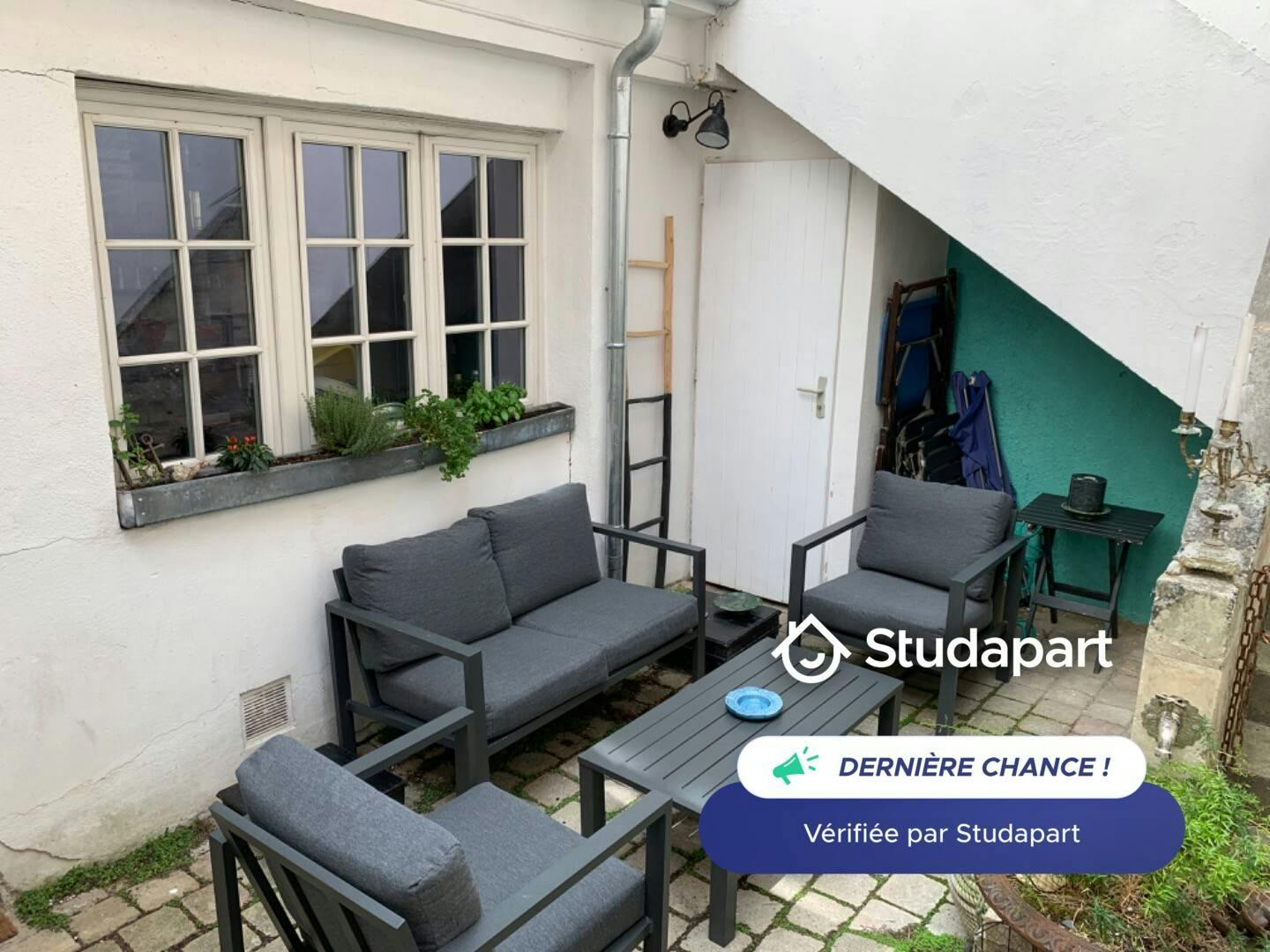 Maison à louer pour 740 €/mois à La Rochelle, Rue Saint-Yon