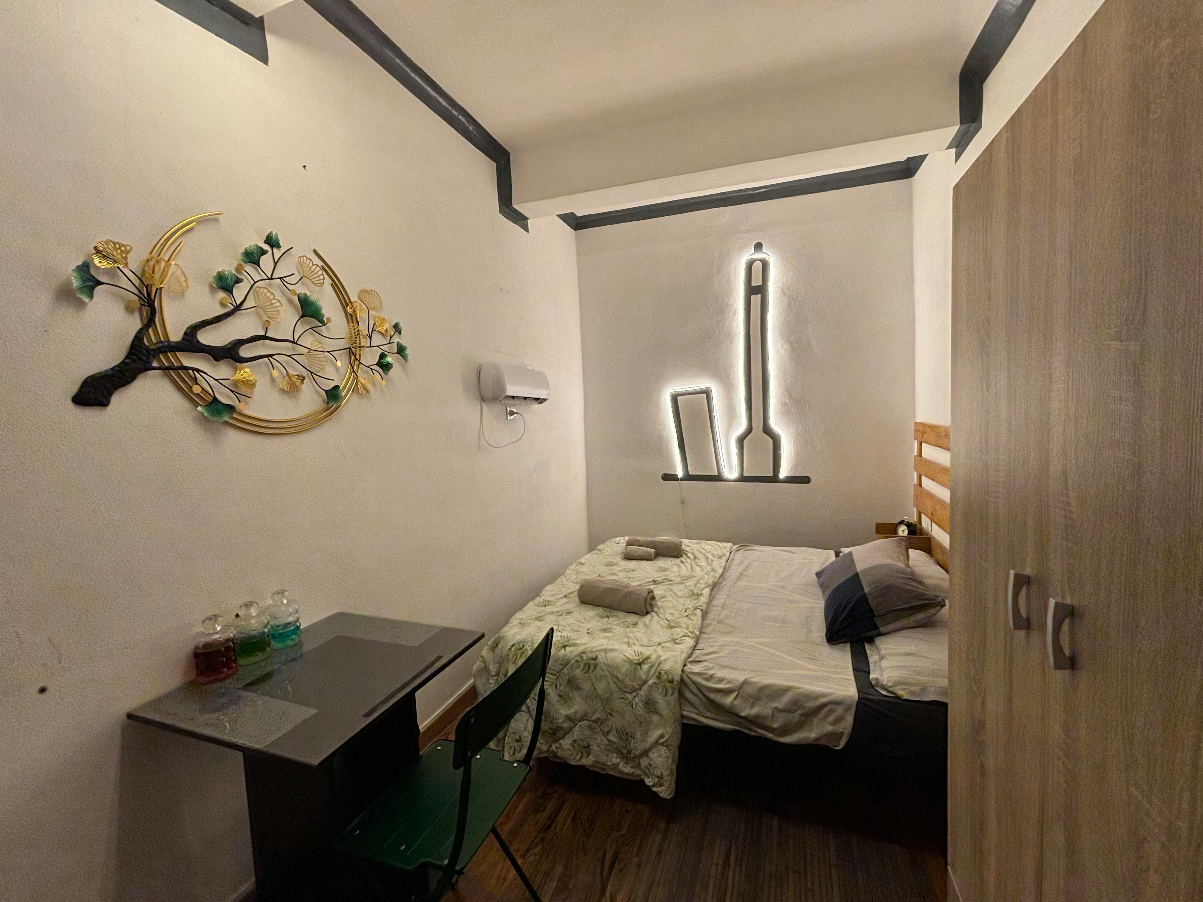 Private room in Via Broccaindosso, Bologna (1730589) room image 1