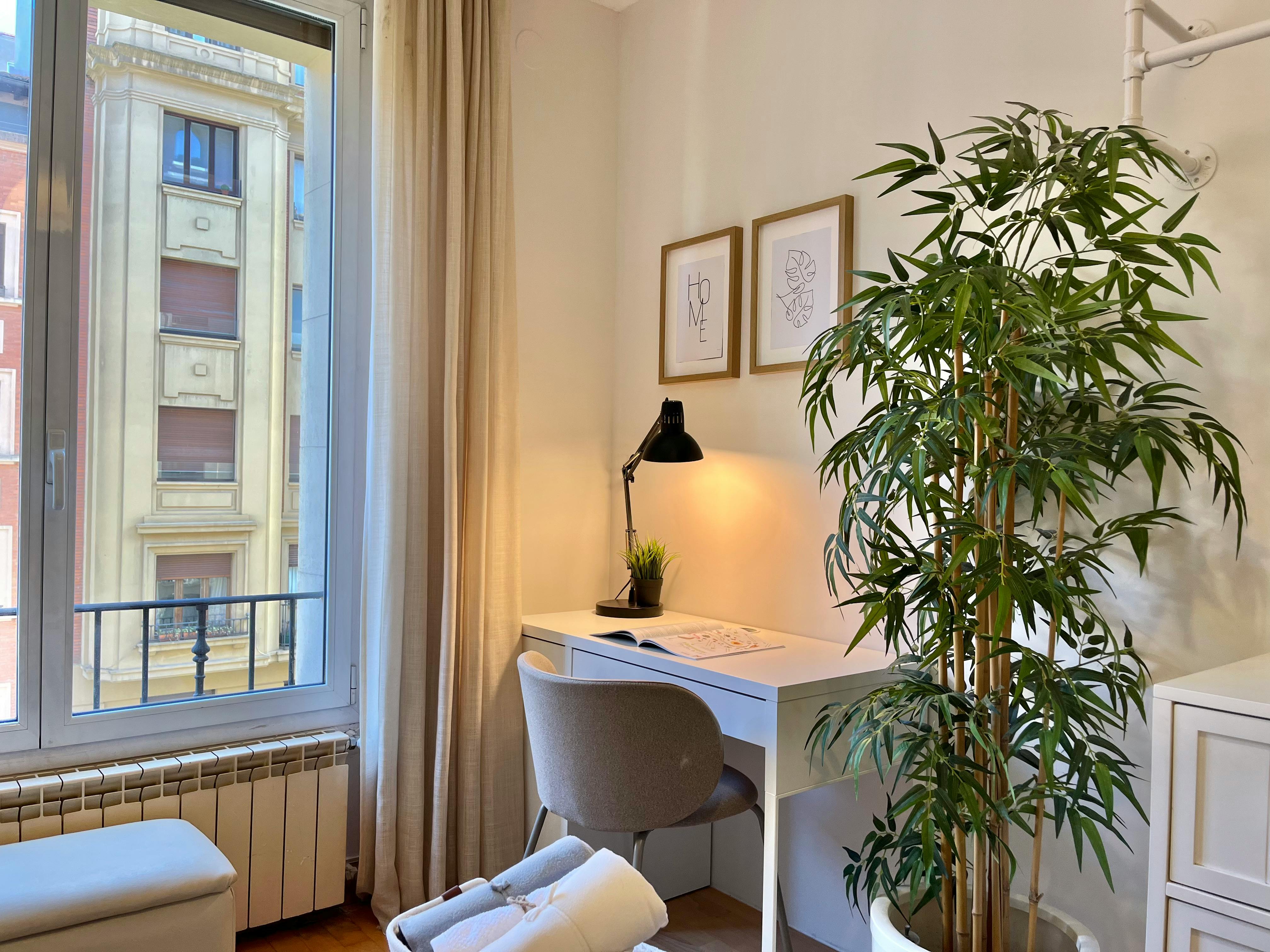 Private room in Calle Castillo de Maya, Pamplona (1730707) room image 10