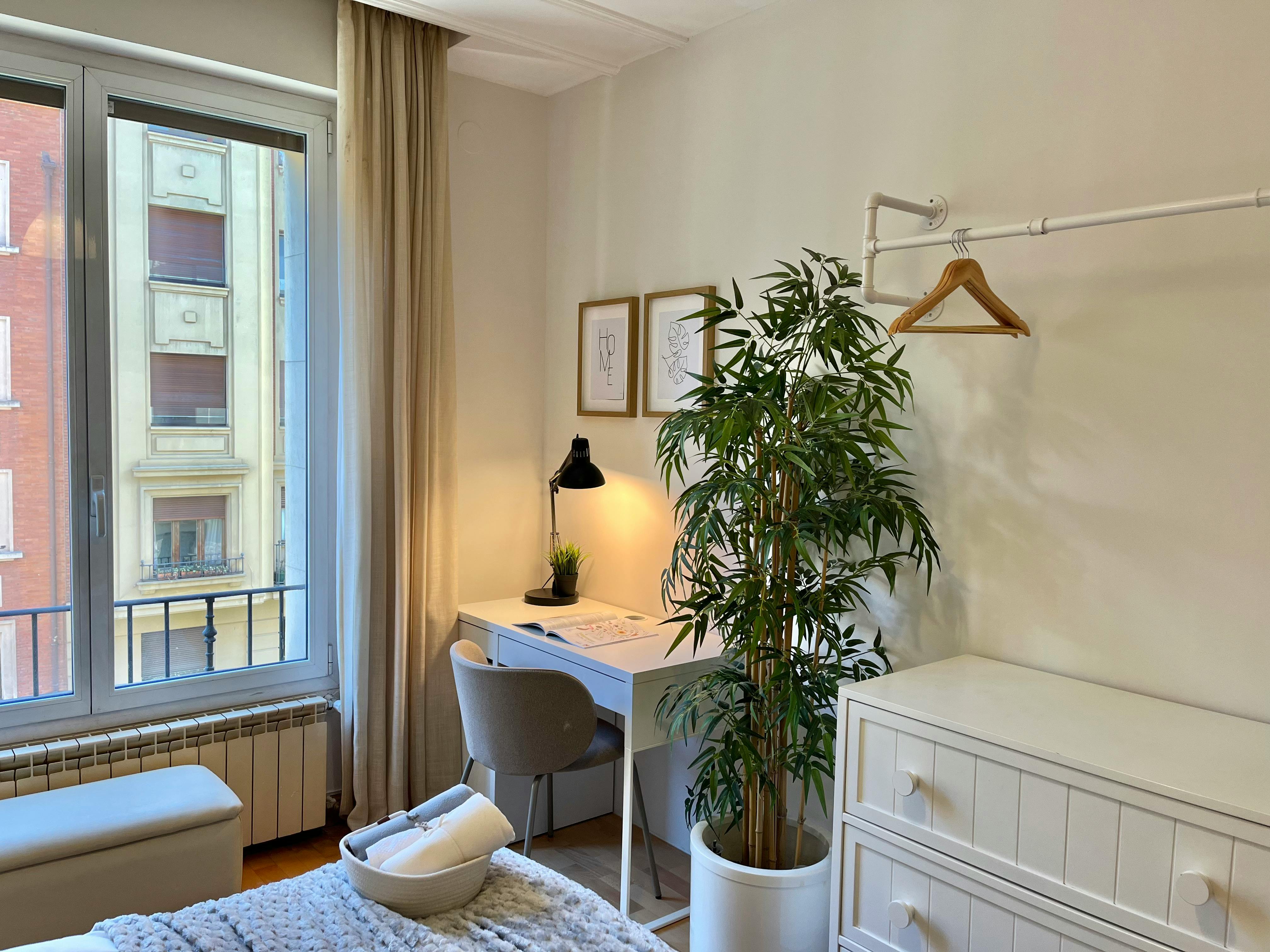 Private room in Calle Castillo de Maya, Pamplona (1730707) ROOM 4