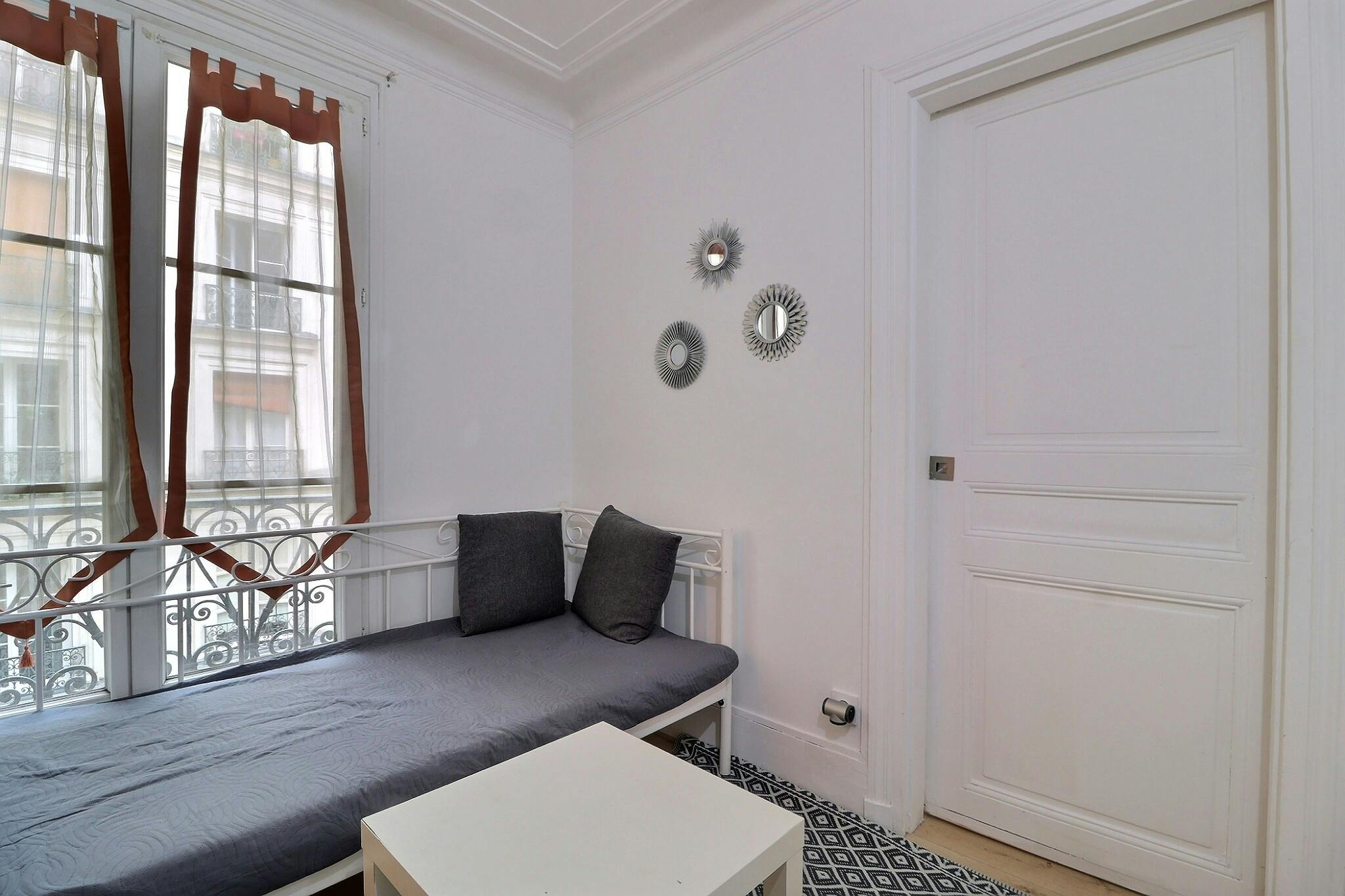 1-Bedroom Apartment in Rue Mazarine, Paris (1730756) ROOM 1