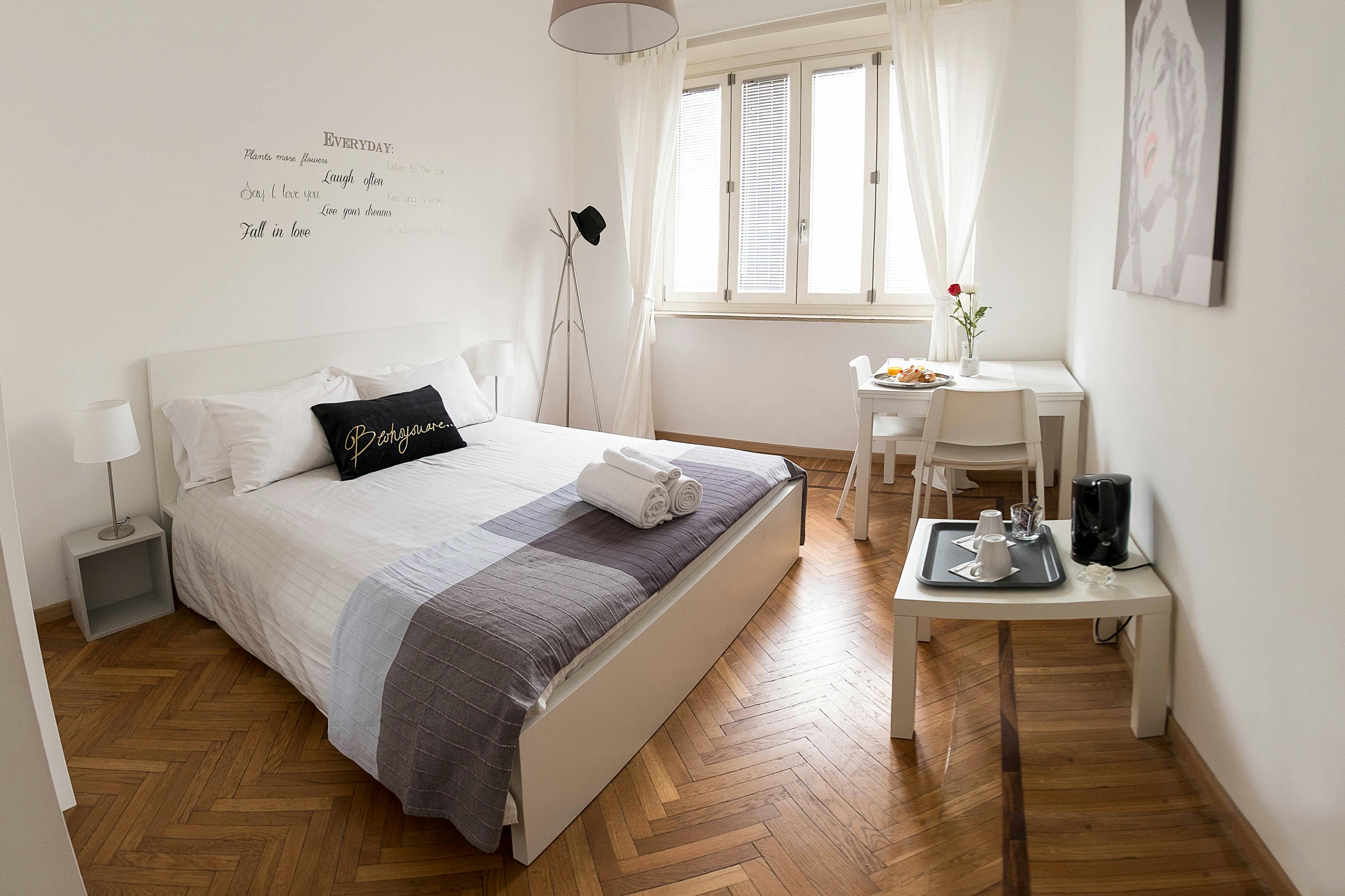 Private room in Corso Massimo d'Azeglio, Turin (1730780) room image 1