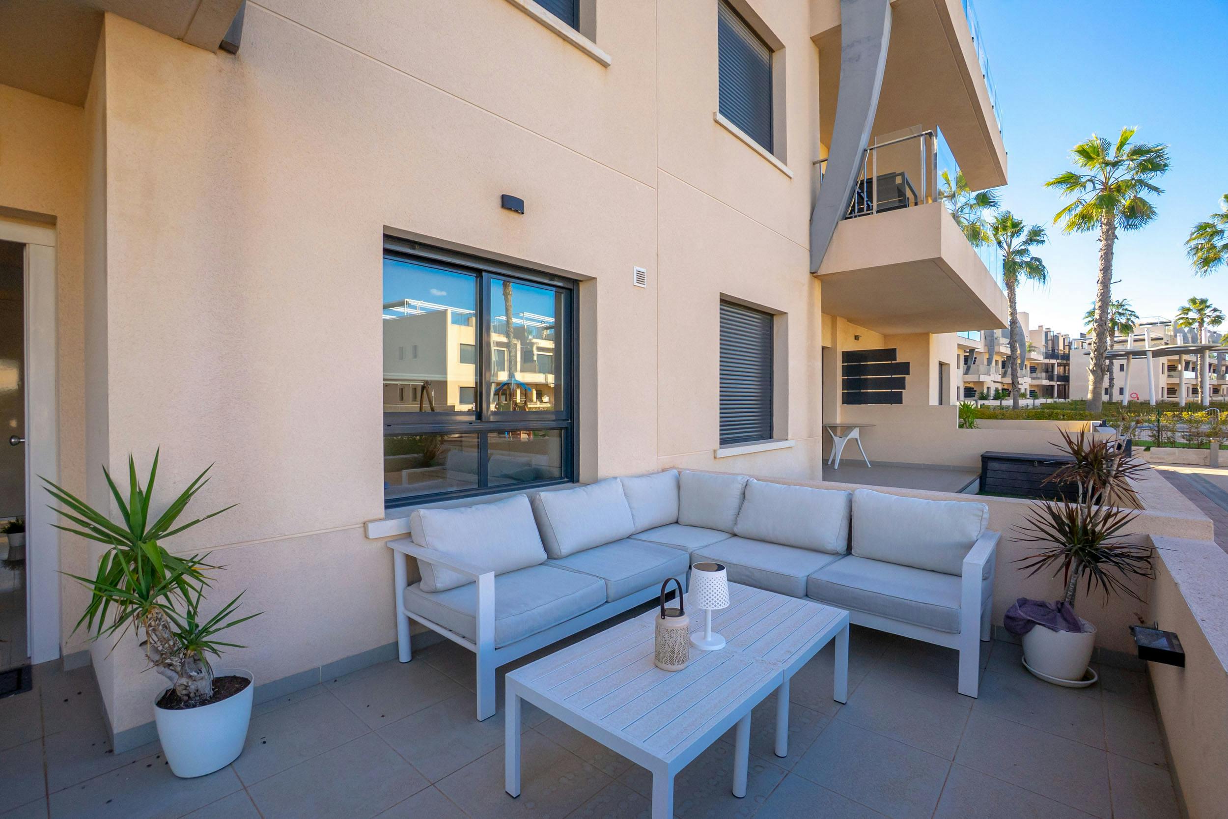 Apartment for rent for €950 per month in Alicante, Calle Ausias March