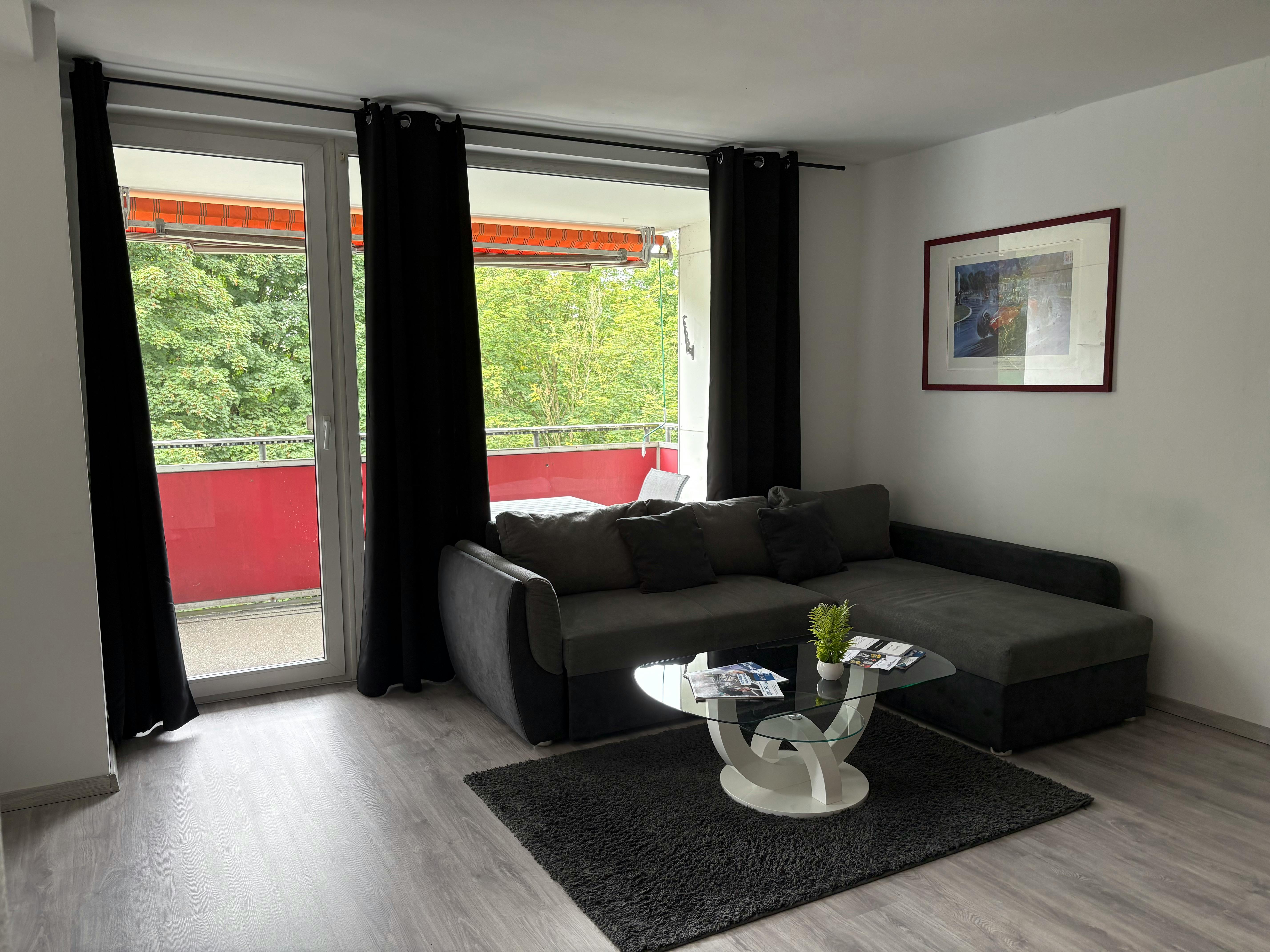 Apartment for rent for €2,400 per month in Lünen, Süggelstraße