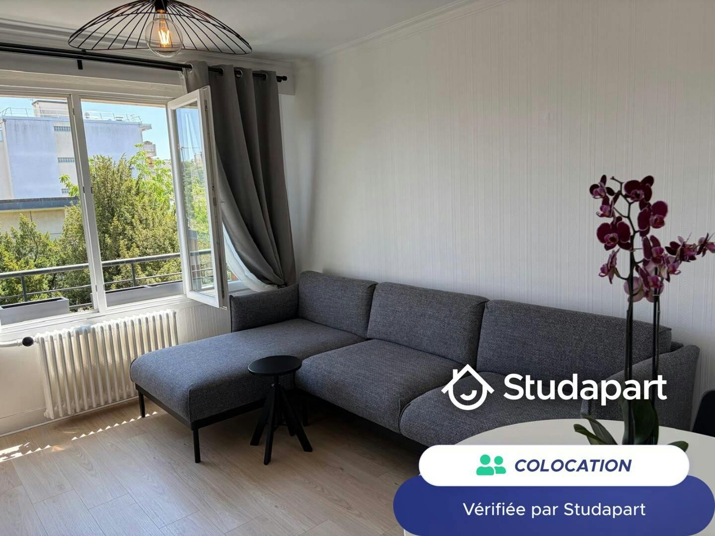 私人房间 正在以 €550 的月租出租，其位于 Saint-Maur-des-Fossés, Avenue du Bac