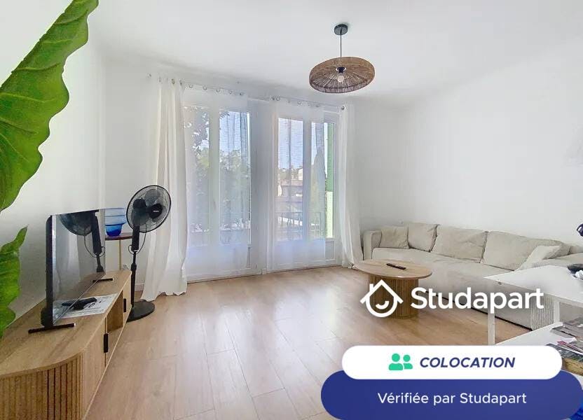 Privé kamer te huur voor € 435 per maand in Avignon, Avenue des Lierres