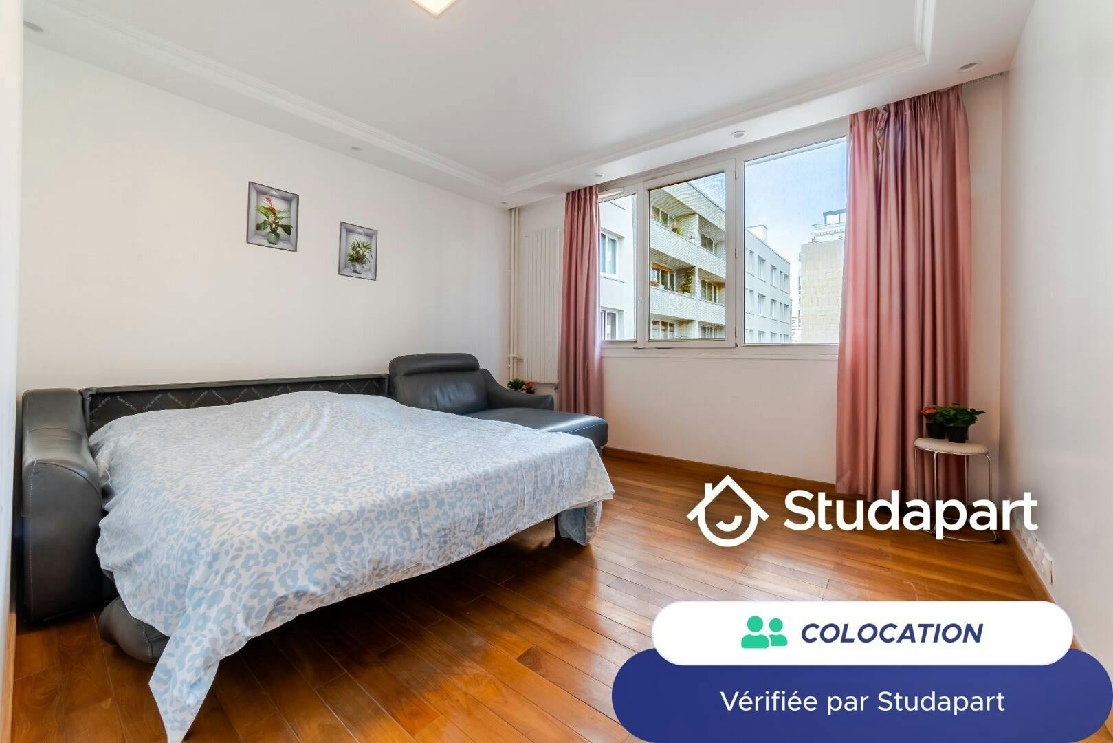 Pièce à Paris