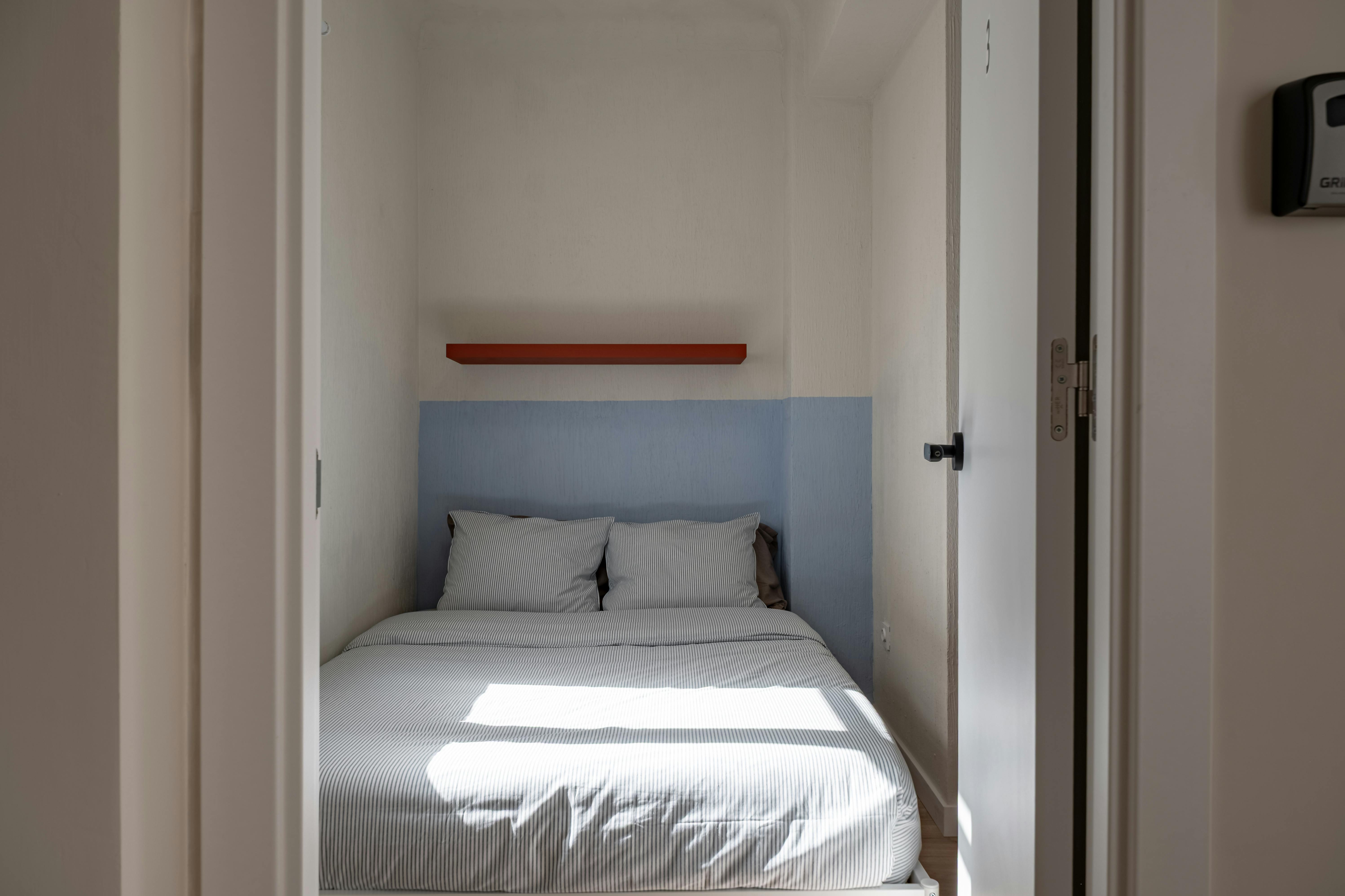 Private room in Calle de Francisco Escolano, Alicante (1731031) room image 1