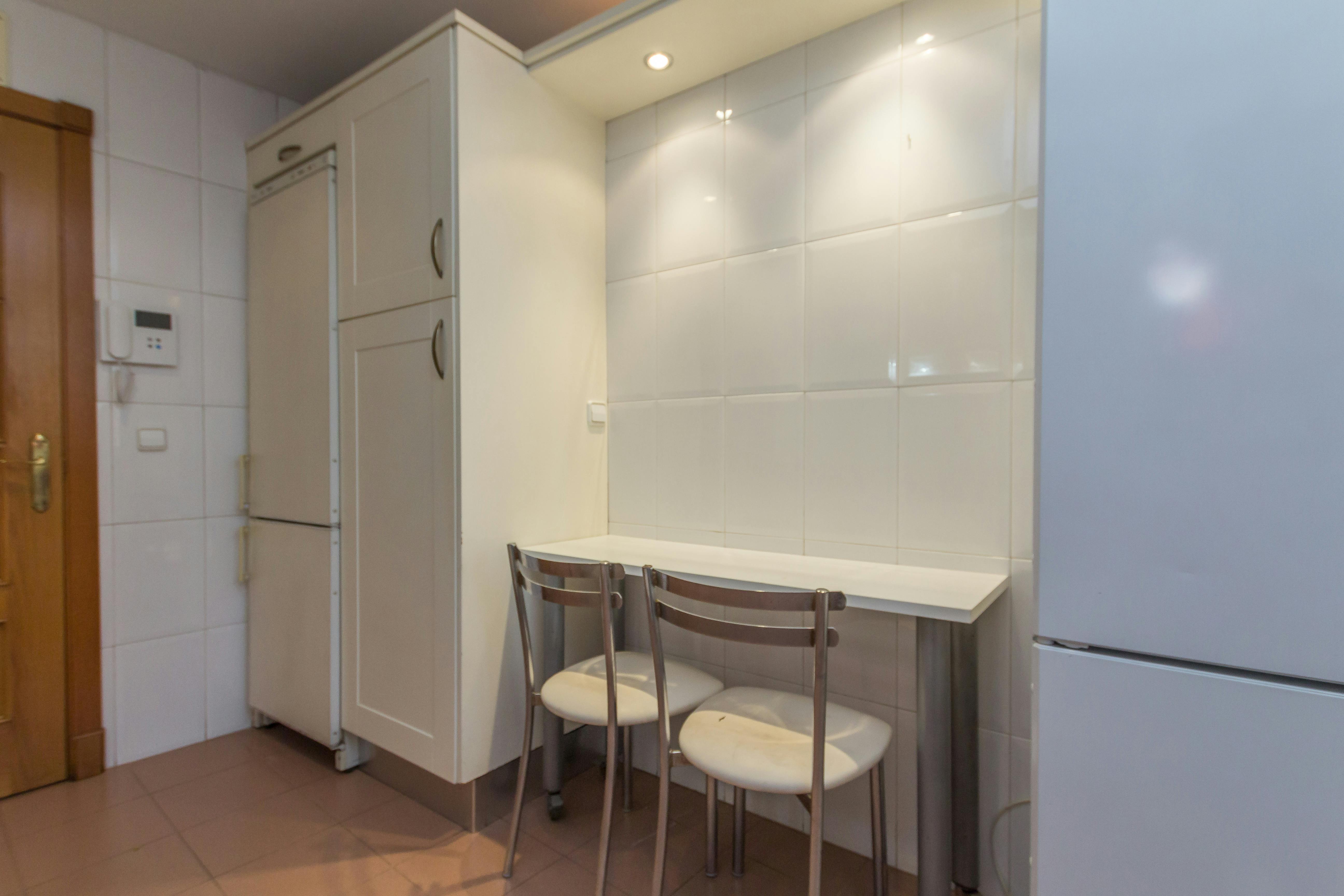 Private room in Avenida de las Américas, Málaga (1731074) room image 6