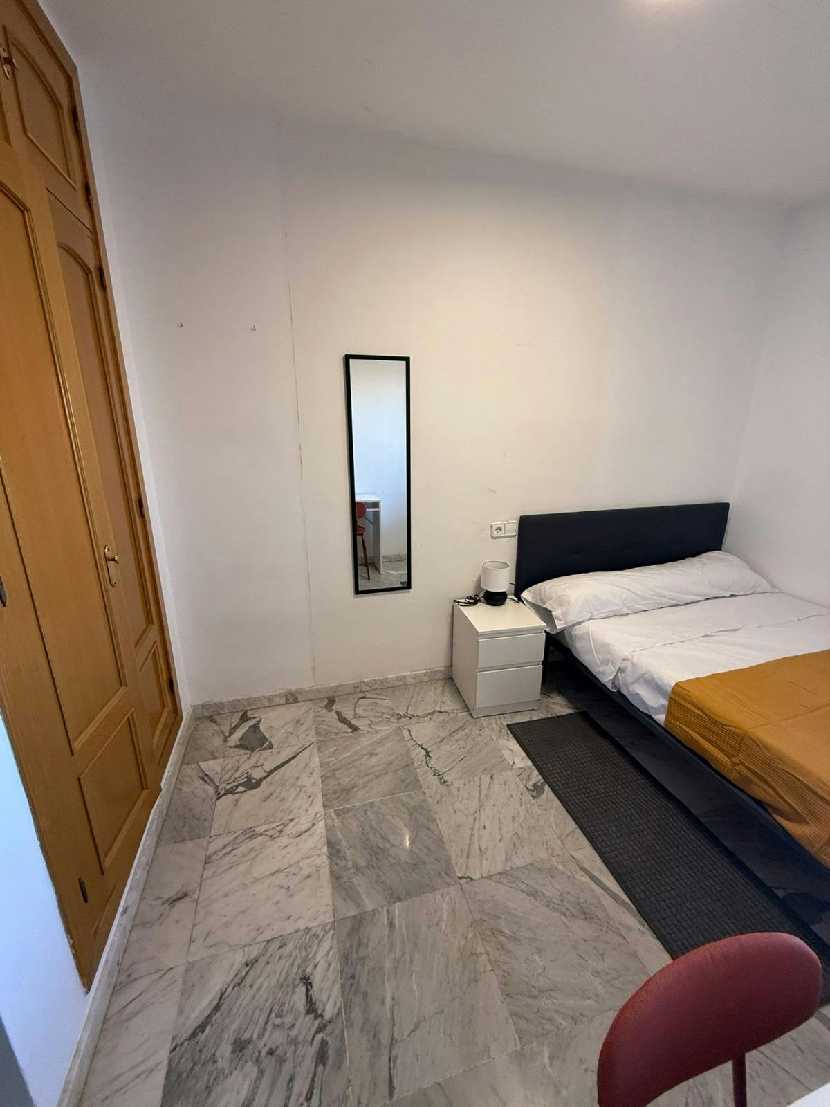 Private room in Avenida de las Américas, Málaga (1731074) room image 2