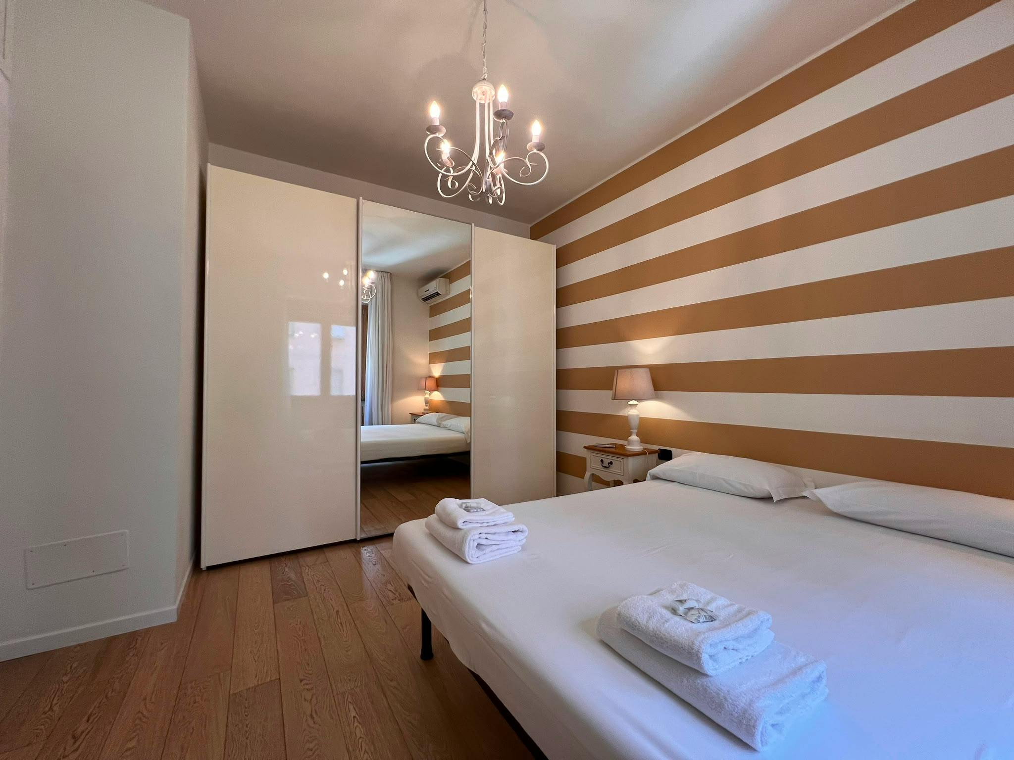 1-Bedroom Apartment in Via Giovanni da Procida, Milan (1731083) ROOM 2