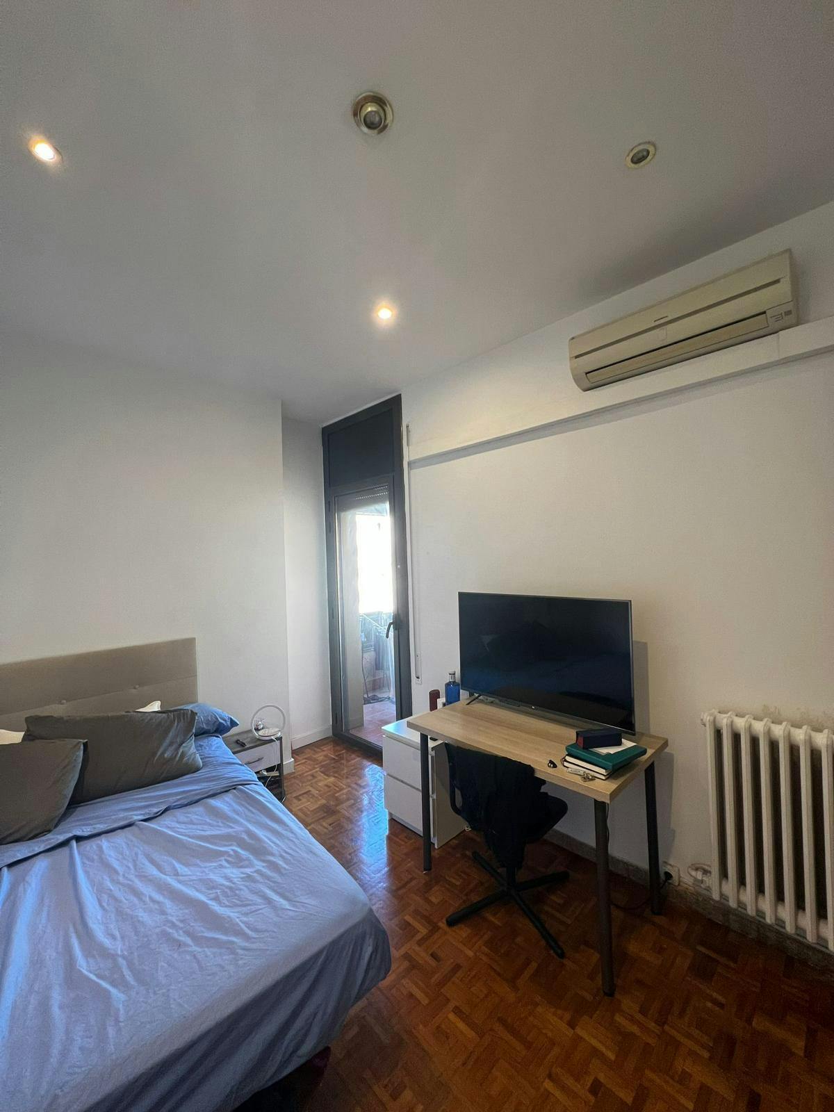 Private room in Carrer de Mallorca, Barcelona (1731085) room image 2