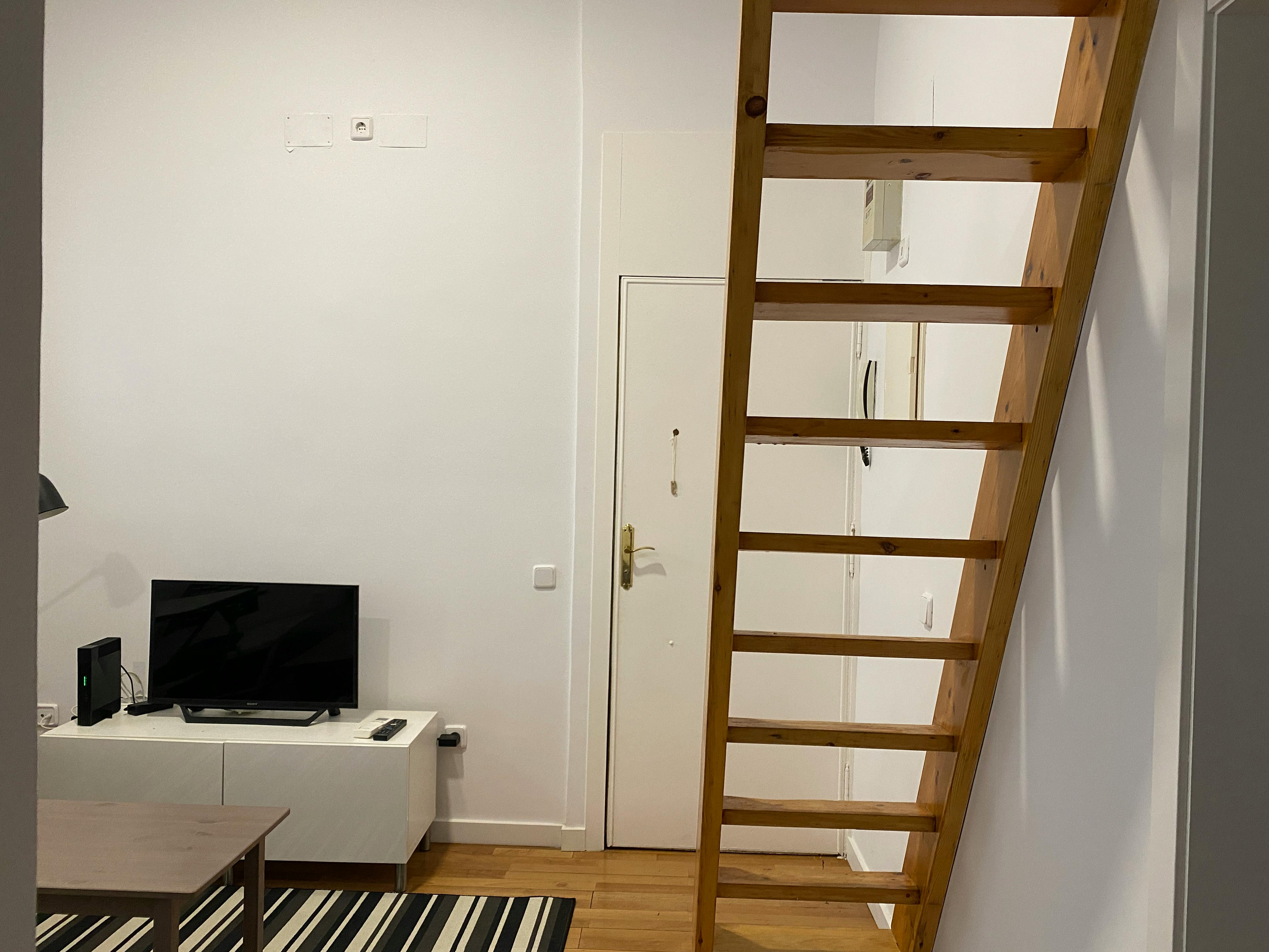 2-Bedroom Apartment in Calle de Blasco de Garay, Madrid (1731129) room image 2