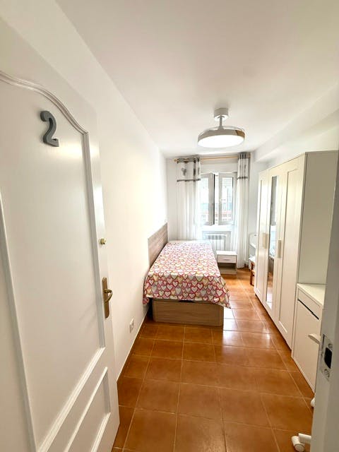 Calle de Juan Pascual de Mena, Madrid preview