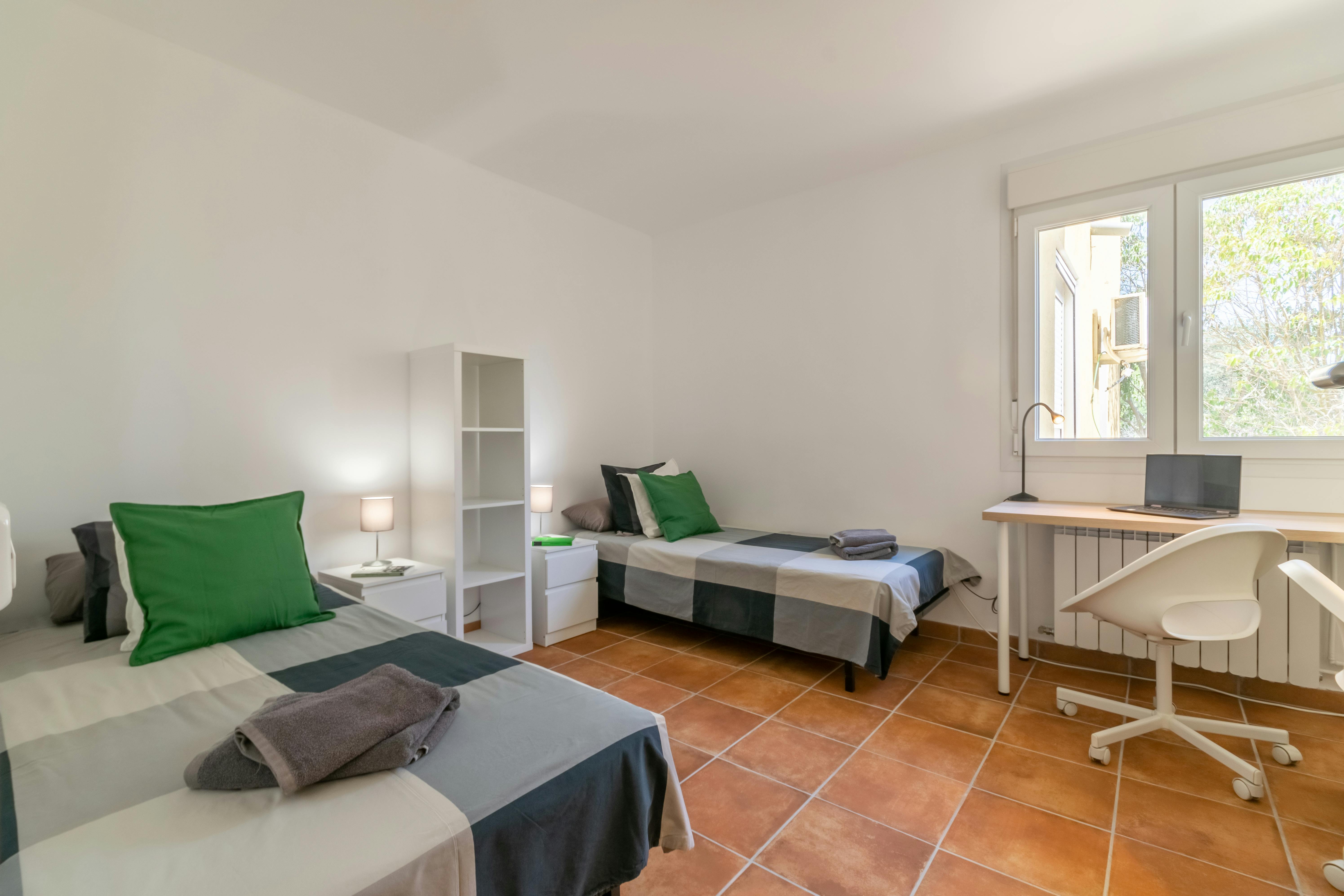 房源 正在以 €435 的月租出租，其位于 Cerdanyola del Vallès, Carrer d'Alonso Cano