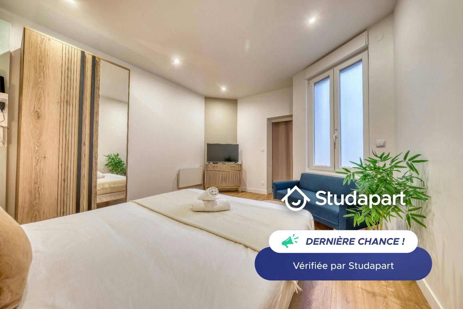 Apartment for rent for €610 per month in Reims, Rue du Barbâtre