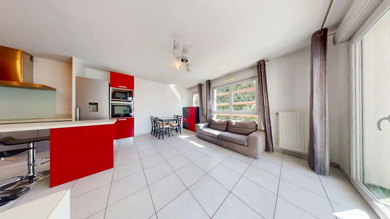 Appartamento in affitto a 1102 € al mese a Lyon, Route de Vienne