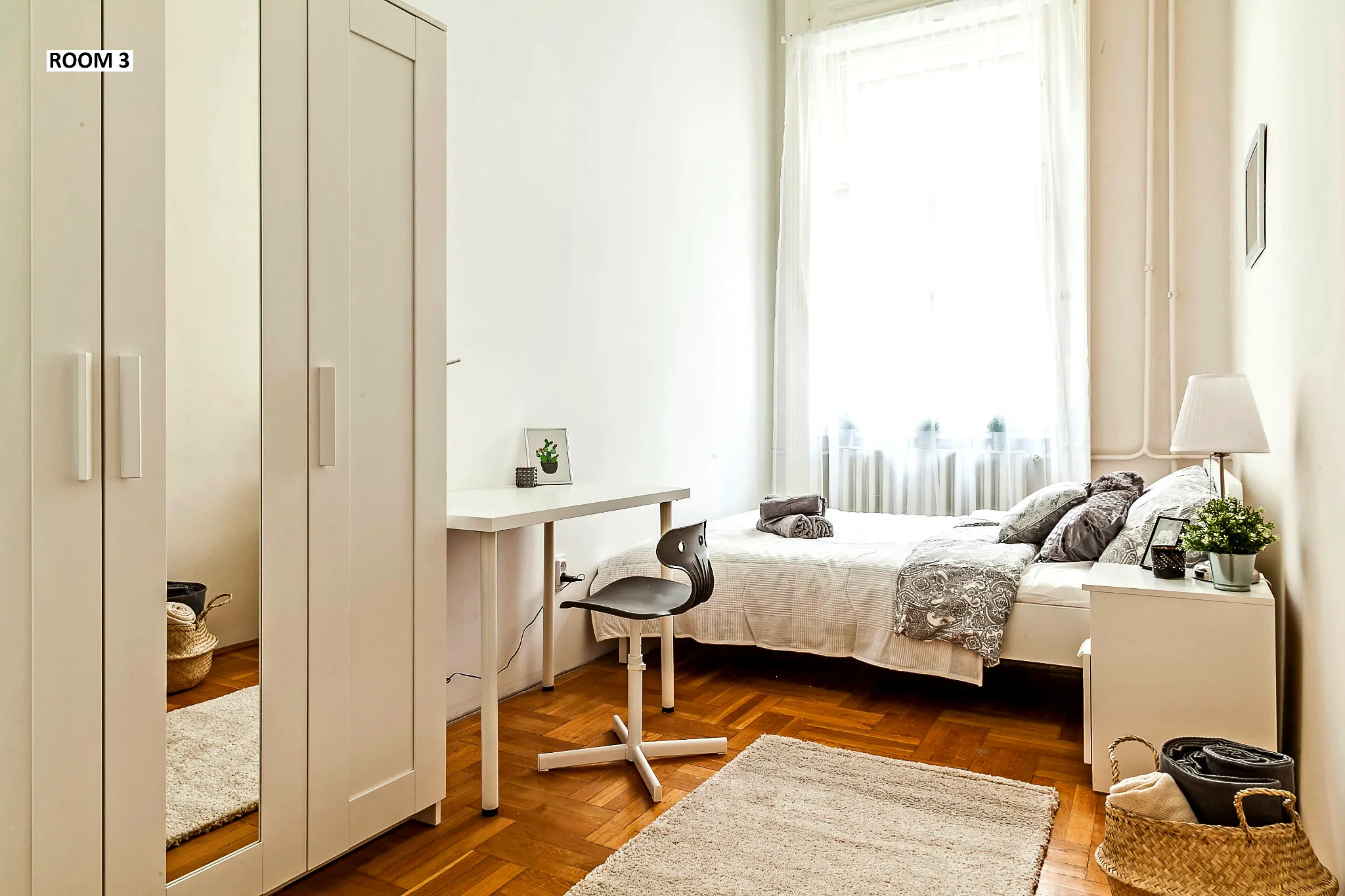 Kazinczy utca, Budapest preview