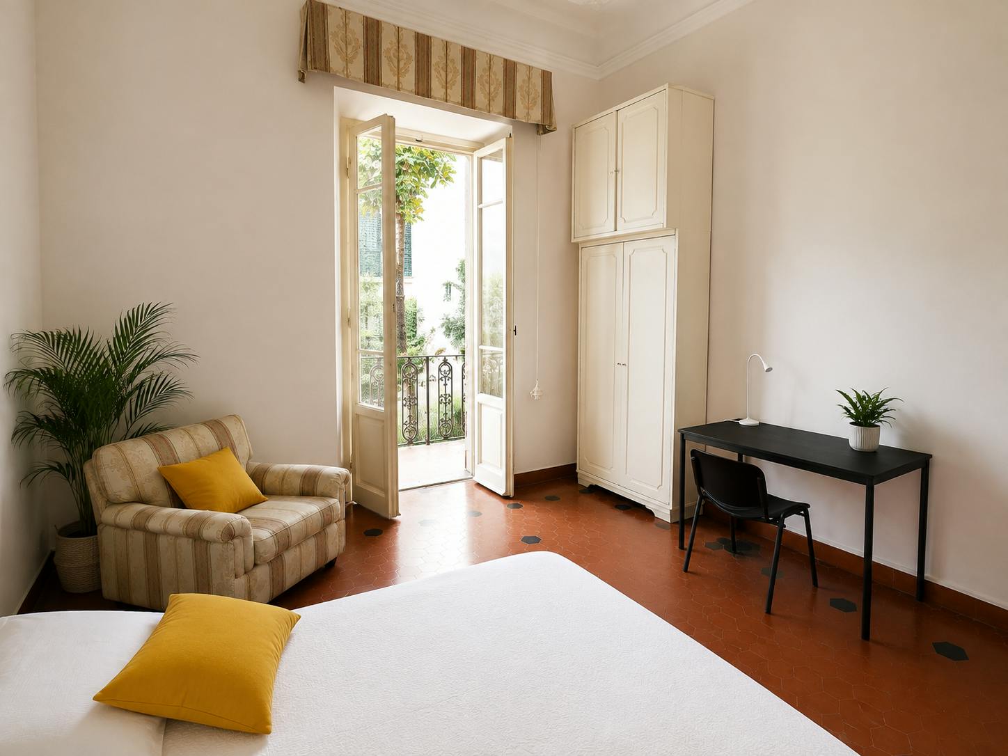 Private room in Via Dino Compagni, Florence (1731361) room image 1