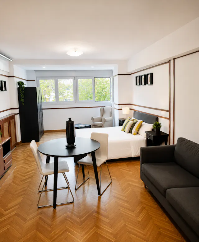 Private room in Calle Fuente del Hierro, Pamplona (1731364) room image 1